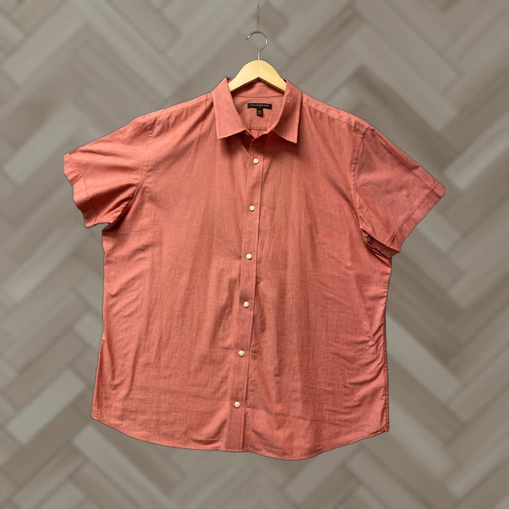 Banana Republic VINTAGE Banana Republic Shirt Men XXL Casual Short Sleeve Collared Red Stripes Cotton Size US XXL / EU 58 / 5 - 1 Thumbnail