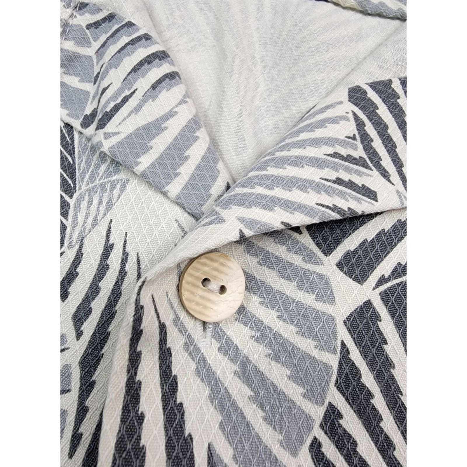 Tommy Bahama Tommy Bahama Shirt Mens 2XL Silk All Over Seashell Print Short Sleeve Button-Up Casual Beach Print 2XL Mens Silk Shirt Size US XXL / EU 58 / 5 - 5 Thumbnail