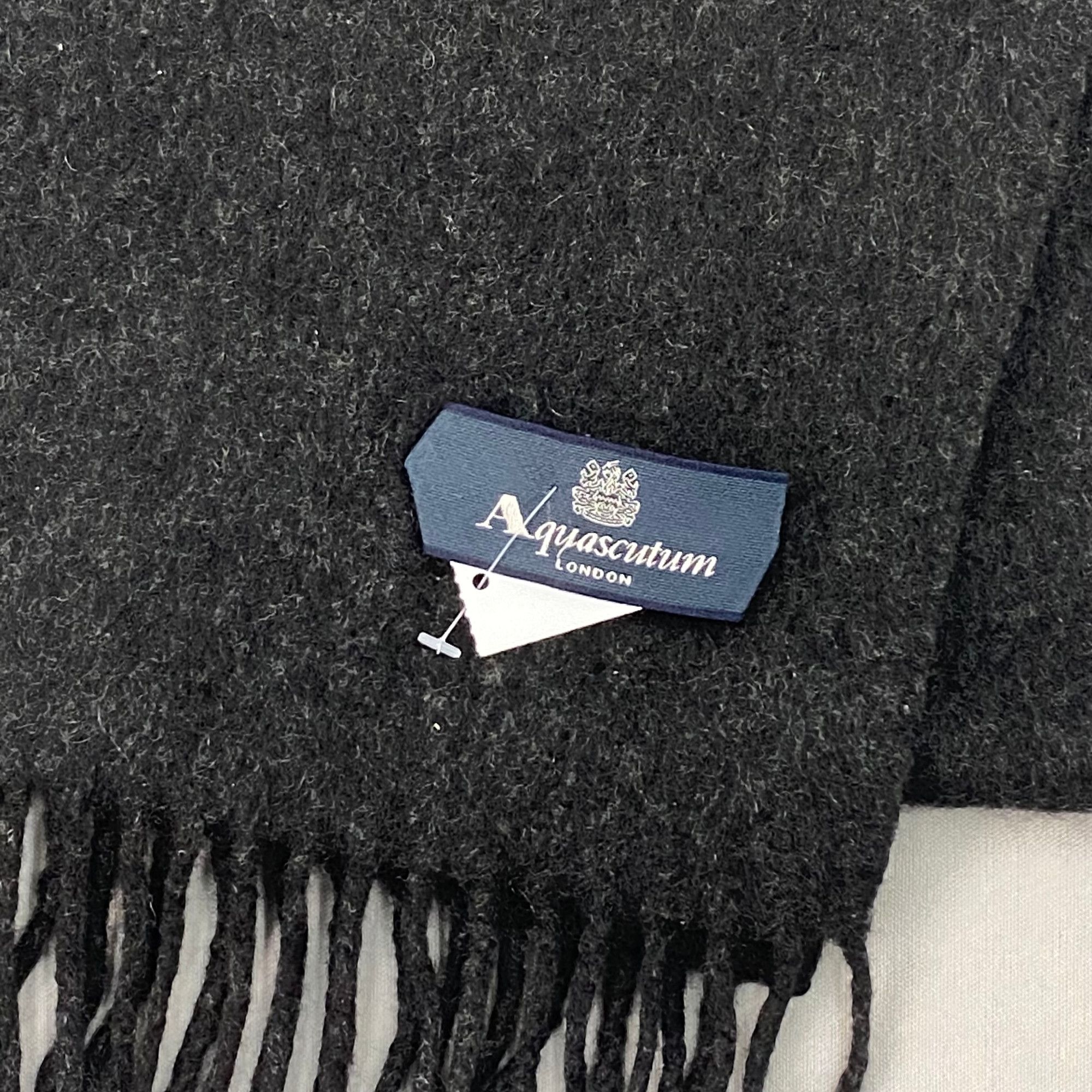 Aquascutum Vintage Aquascutum Scarf Muffler Wool Fringe Winter Scarves Size ONE SIZE - 4 Thumbnail