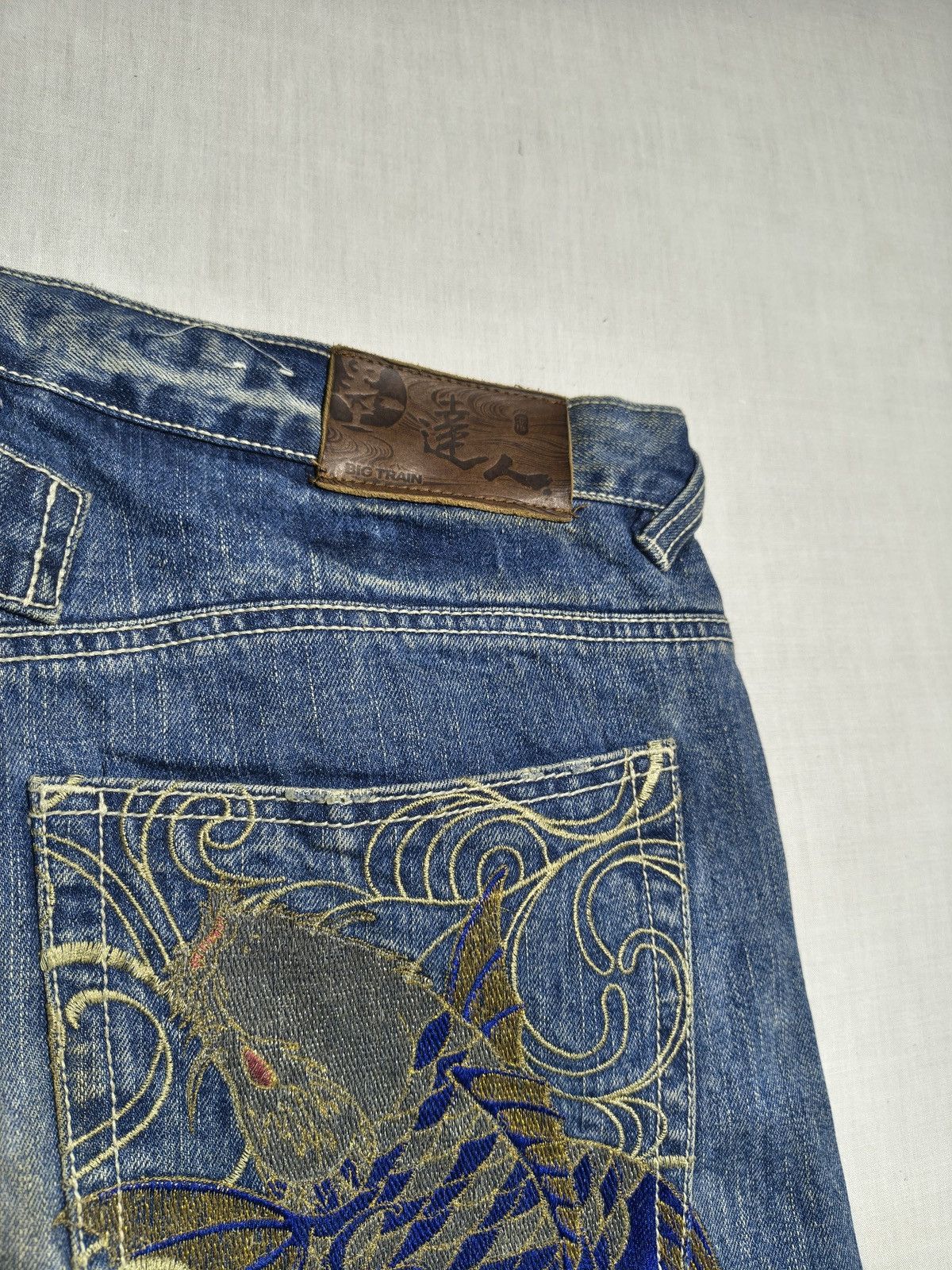 Japanese Brand Big Train Koi Fish Gold Embroidery y2k jeans (047) Size US 36 / EU 52 - 13 Thumbnail