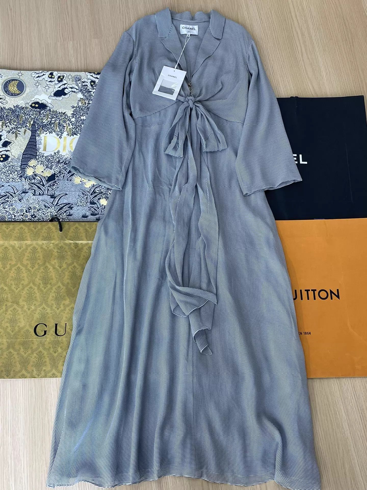 Chanel Chanel Blue Color-Blocked Striped Silk Dress 38 Size S / US 4 / IT 40 - 1 Thumbnail