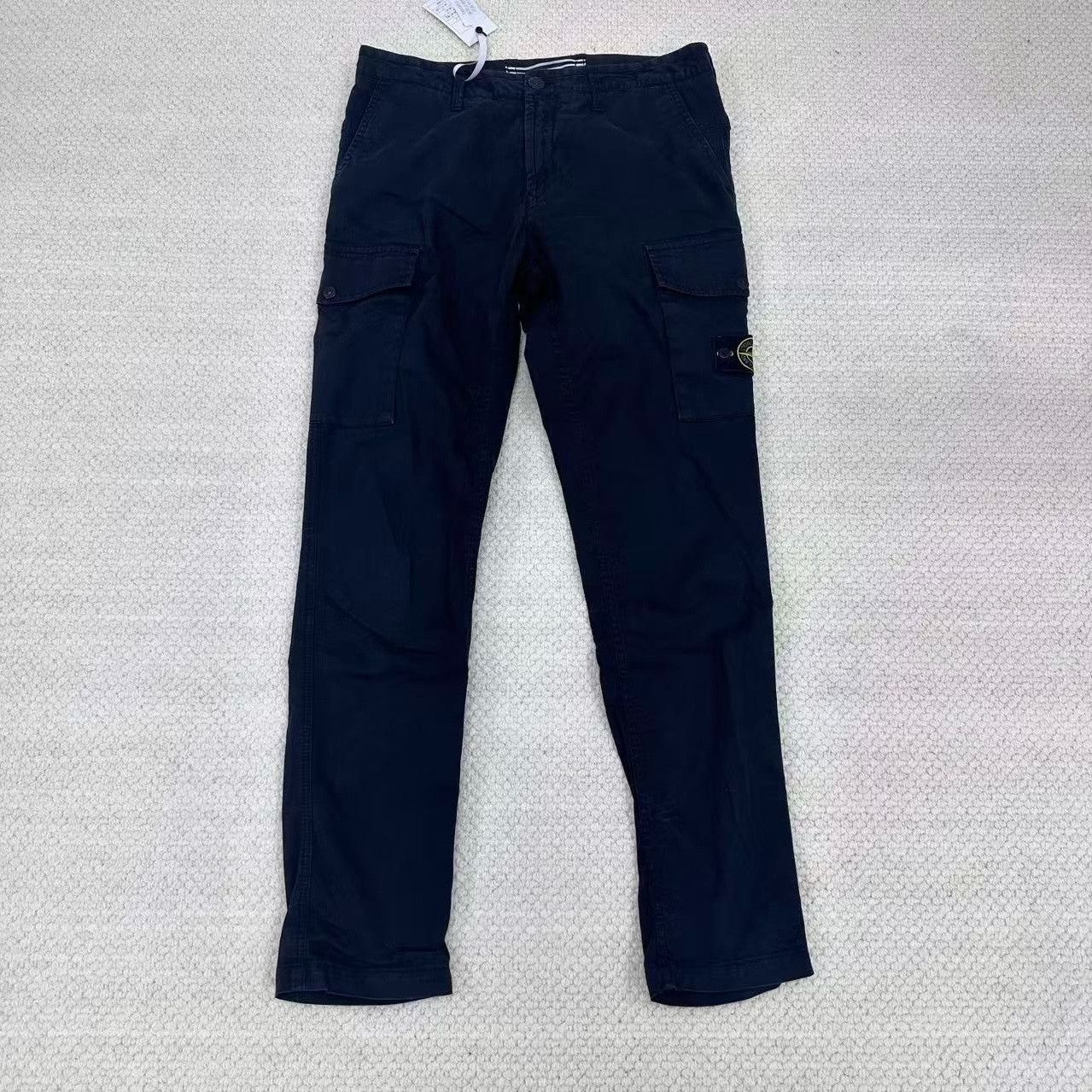 Stone Island stone island washed cargo pants in navy Size US 32 / EU 48 - 1 Thumbnail
