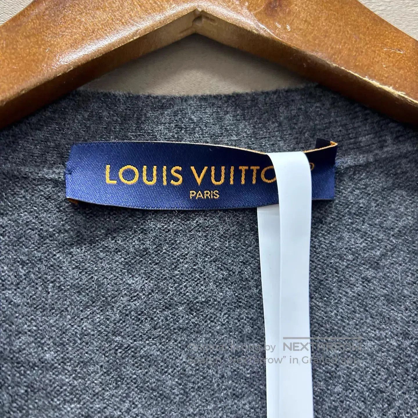 Louis Vuitton Gray V-Neck Cardigan with Patterned Sleeves - Size S. Size US S / EU 44-46 / 1 - 3 Thumbnail