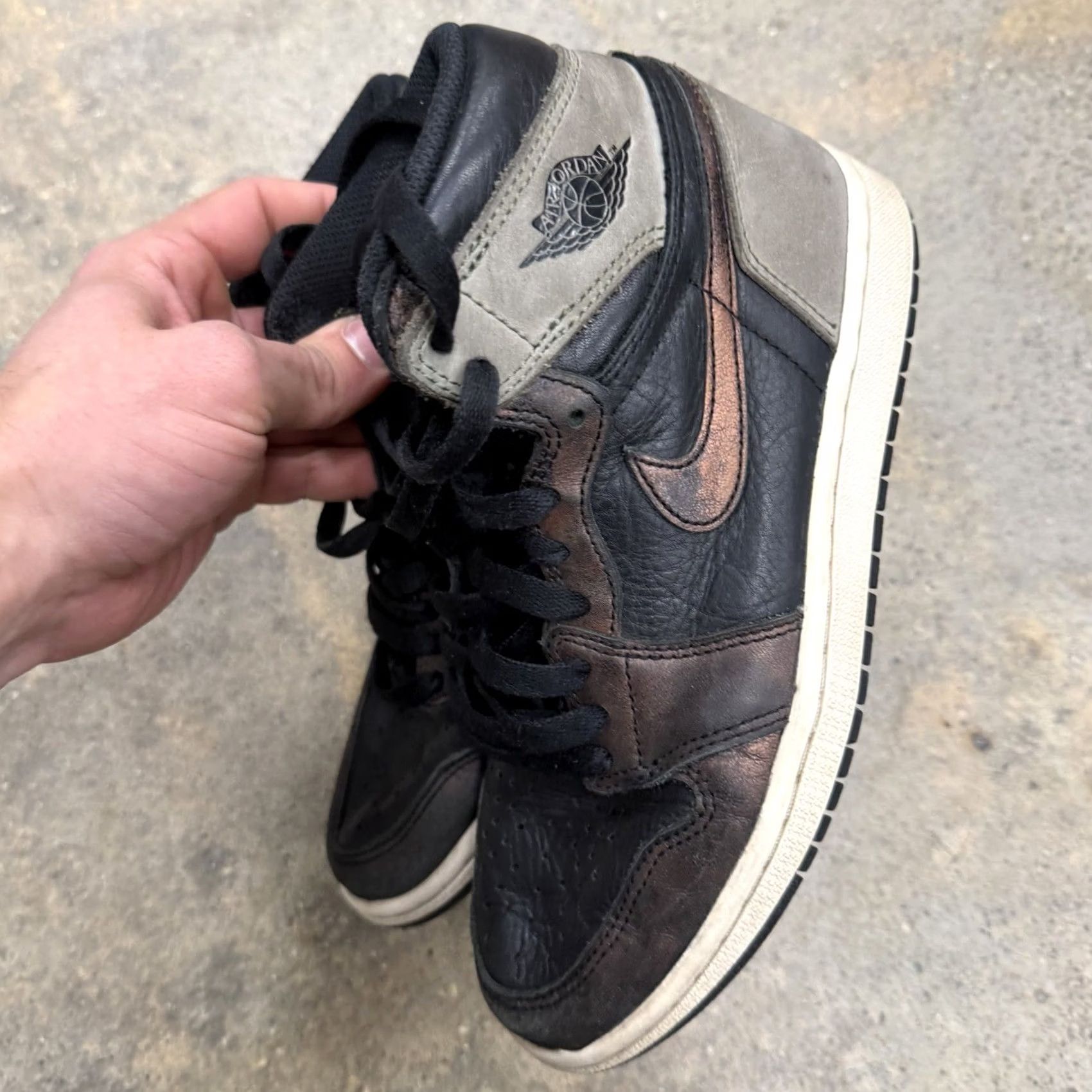 Jordan Brand Nike Air Jordan 1 Retro High OG Patina Mens 5 Black 555088-033 DISTRESSED Size US 5 / EU 37 - 7 Thumbnail