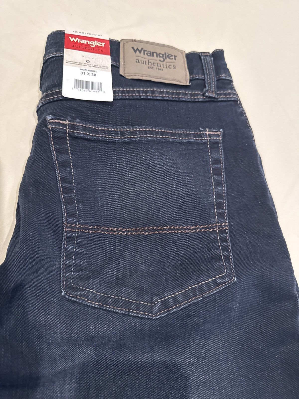 Wrangler Wrangler authentic EST. 1947 and size 31X30, Black denim Size US 31 - 8 Thumbnail