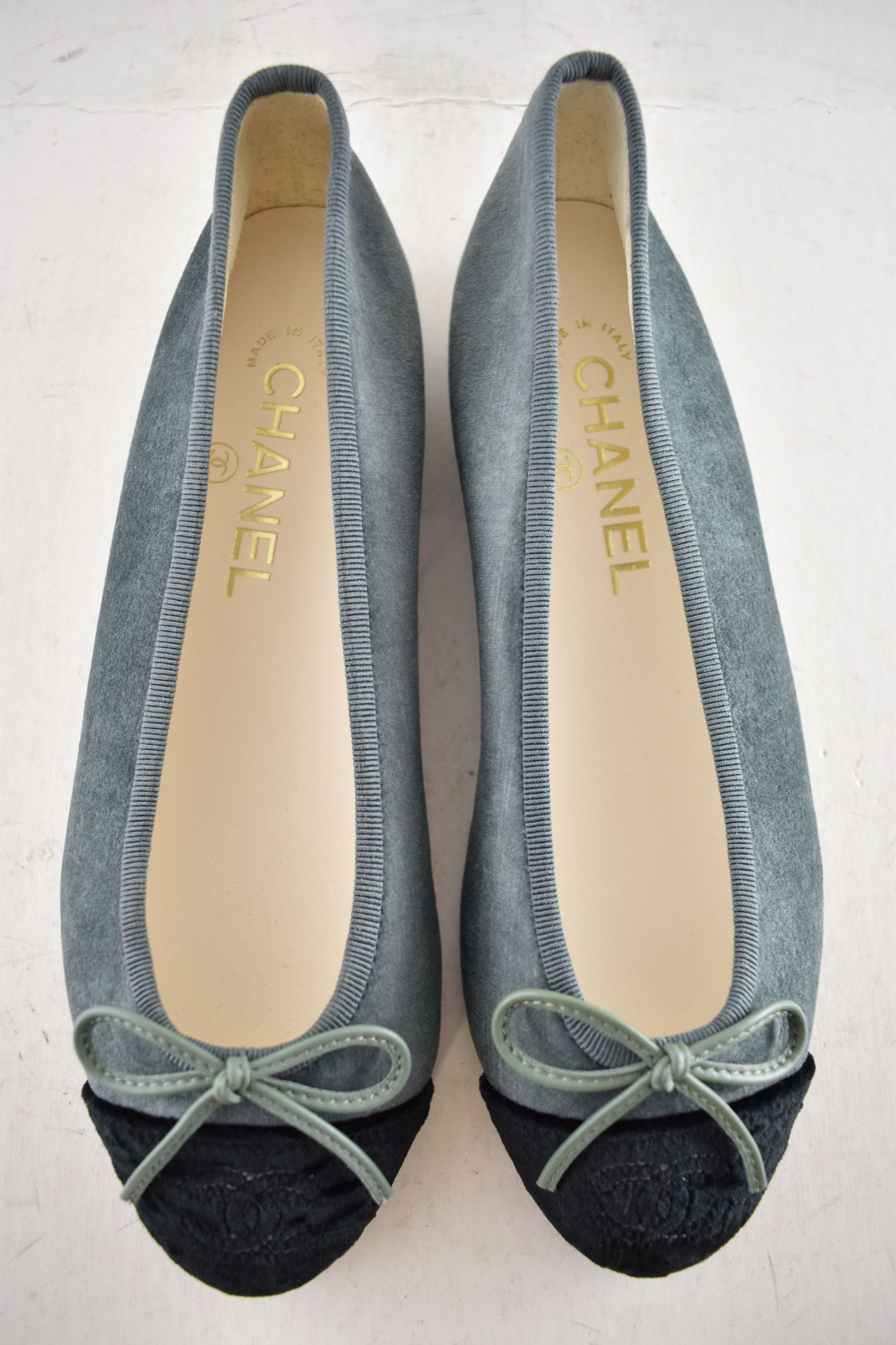 Chanel Chanel 24A Black Velvet CC Classic Ballet Ballerina Flat 36c Size US 6 / IT 36 - 10 Thumbnail