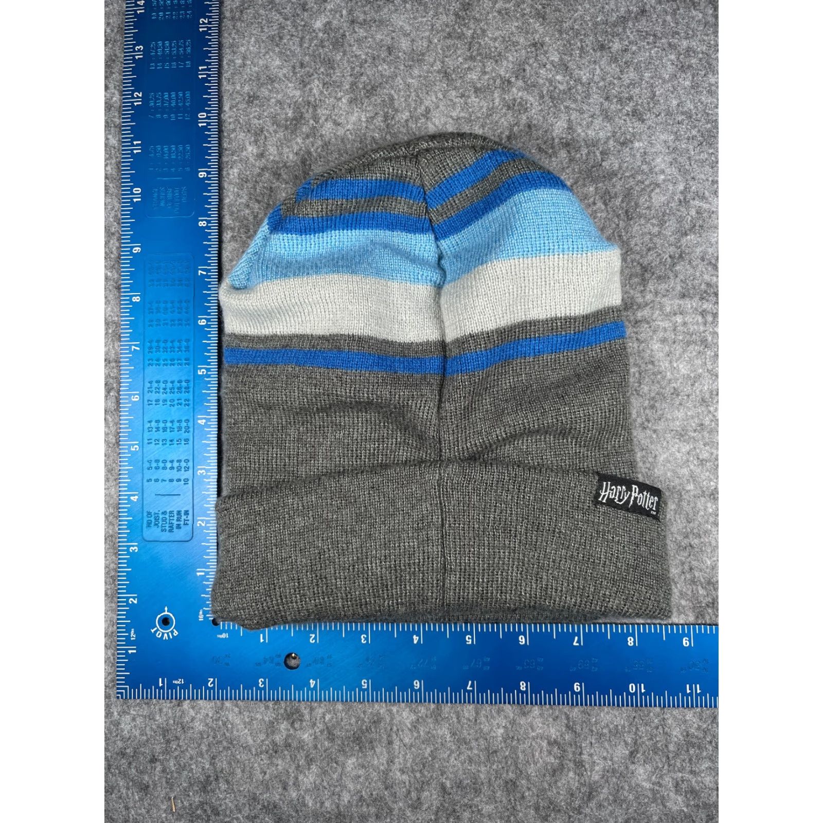 Vintage Harry Potter Beanie Hat Adult One Size Gray Blue Ravenclaw Embroidered Acrylic Knit Logo Ski Beanie Mens Size ONE SIZE - 4 Thumbnail