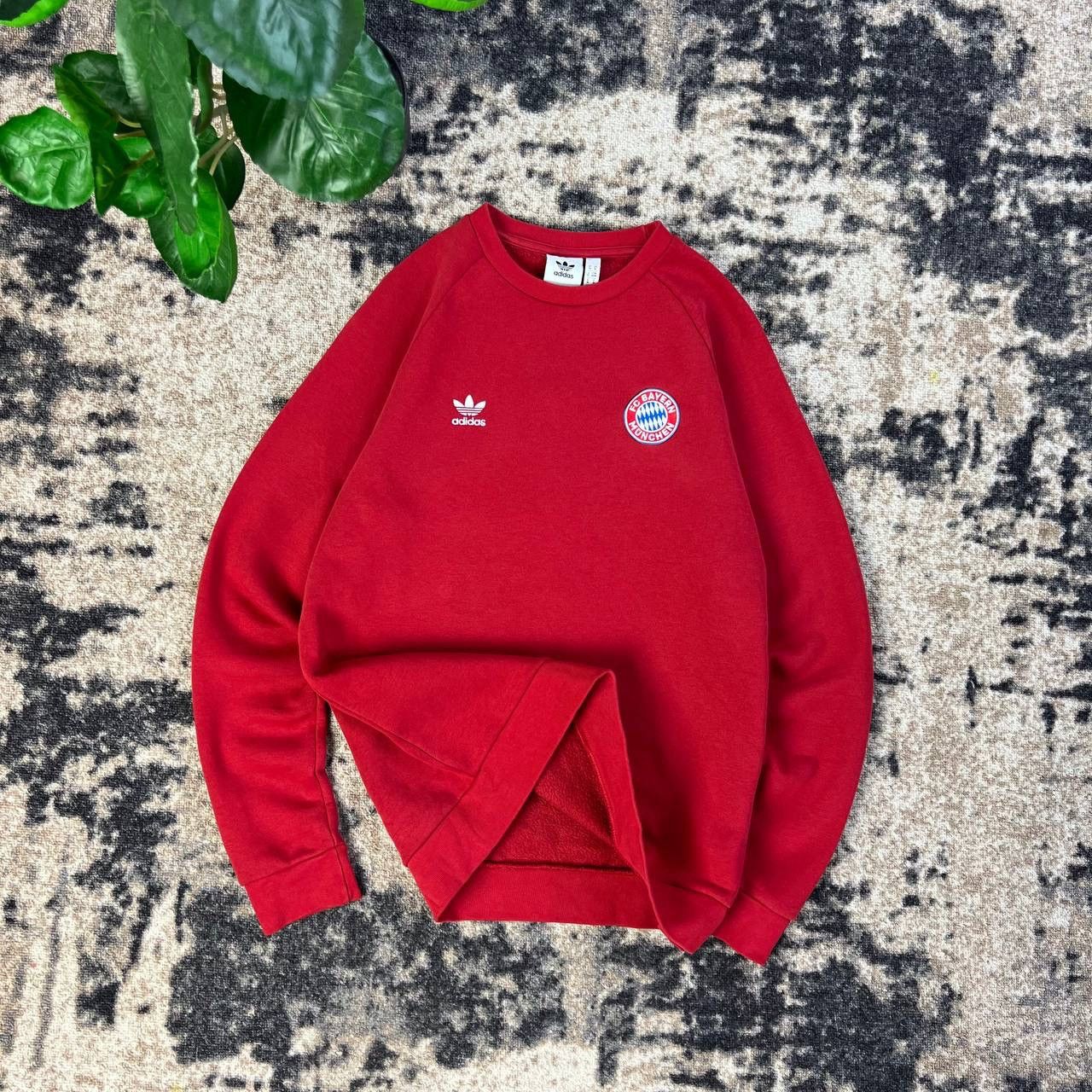 Adidas Adidas Munchen Bayern Mini Logo Soccer Sweatshirt Size US M / EU 48-50 / 2 - 1 Thumbnail