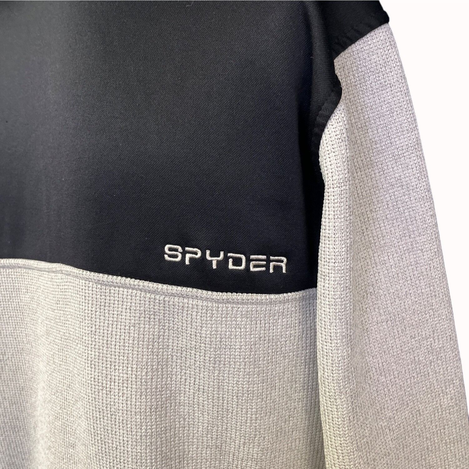 Spyder Spyder Women's Grey/Black Sweater/Hoodie Sz Sz S/P/P SKU 486 Size S / US 4 / IT 40 - 4 Thumbnail