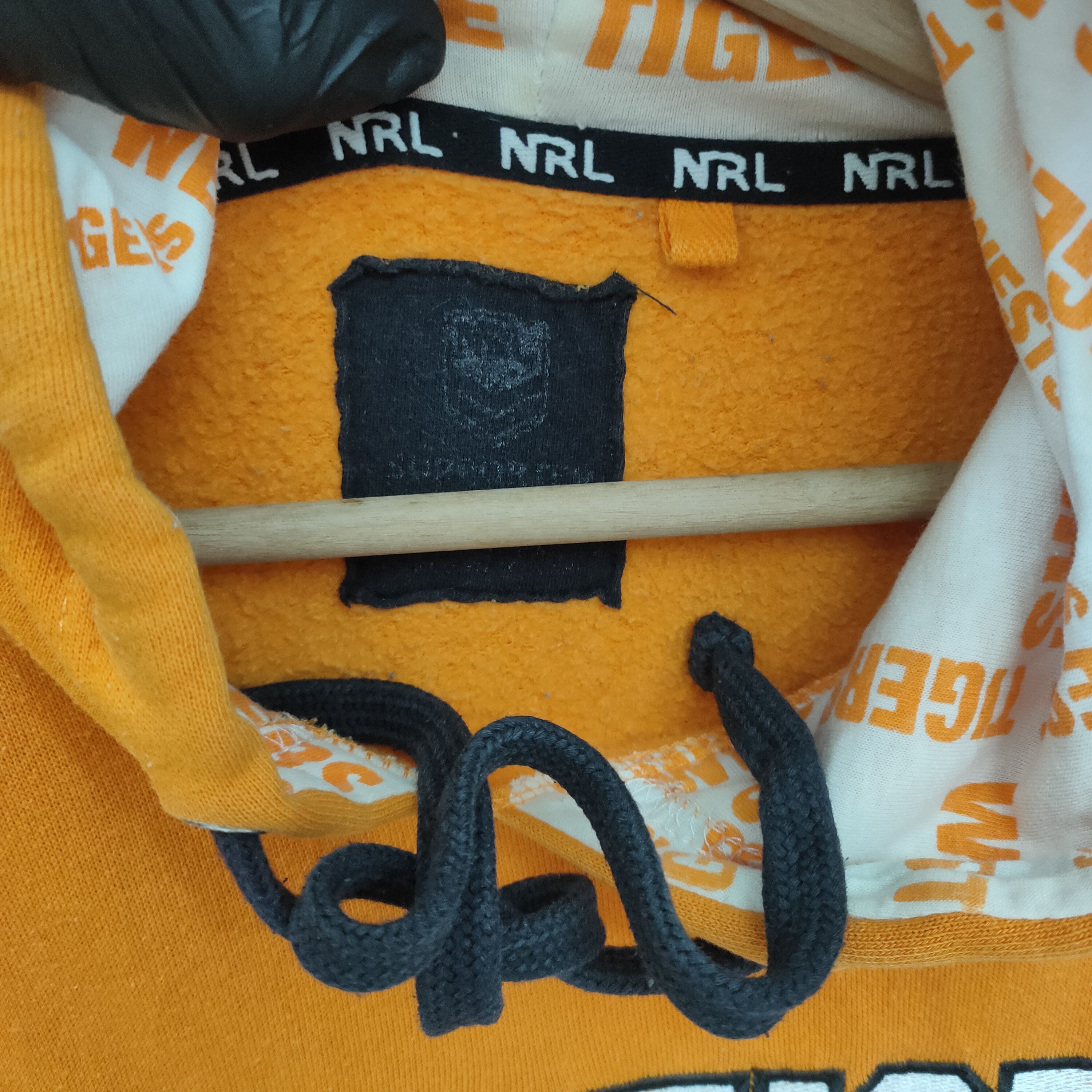 Vintage Vintage Wests Tigers Rugby Sweatshirt NRL Size US M / EU 48-50 / 2 - 9 Thumbnail