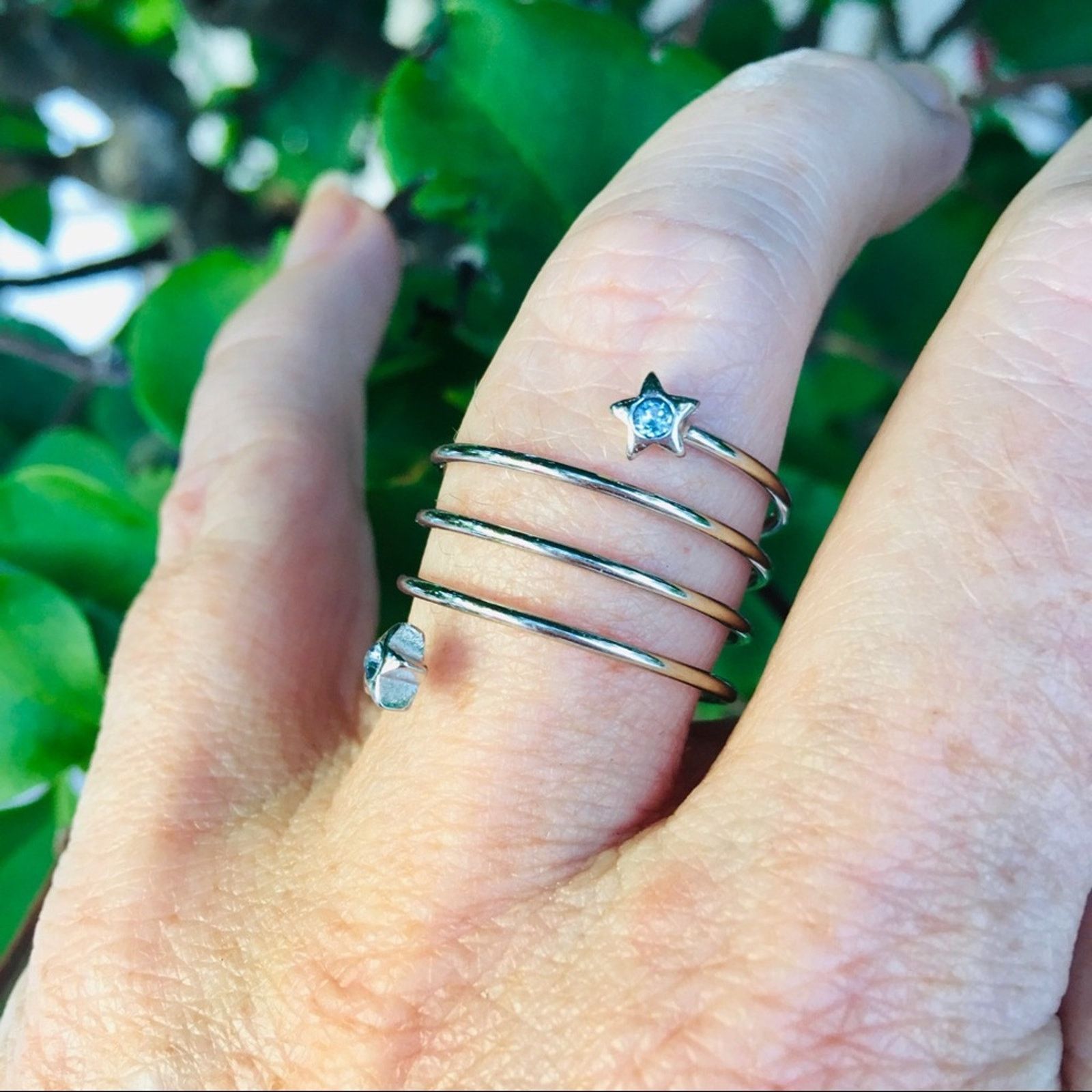 The Unbranded Brand Stainless Steel Wrap Around Crystal Blue Star Ring Size ONE SIZE - 2 Thumbnail