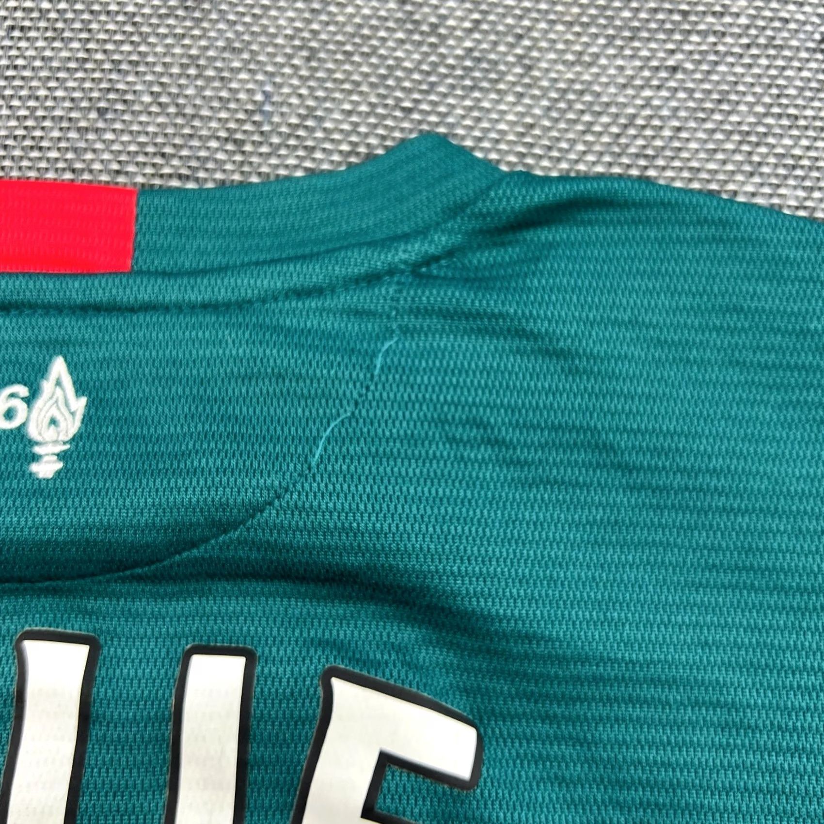 New Balance Liverpool 2015 2016 Goalkeeper Football Jersey Mens Large New Balance Shirt, Green, Long Sleeve, Moisture Wicking, Quick Dry, Football Size US L / EU 52-54 / 3 - 4 Thumbnail