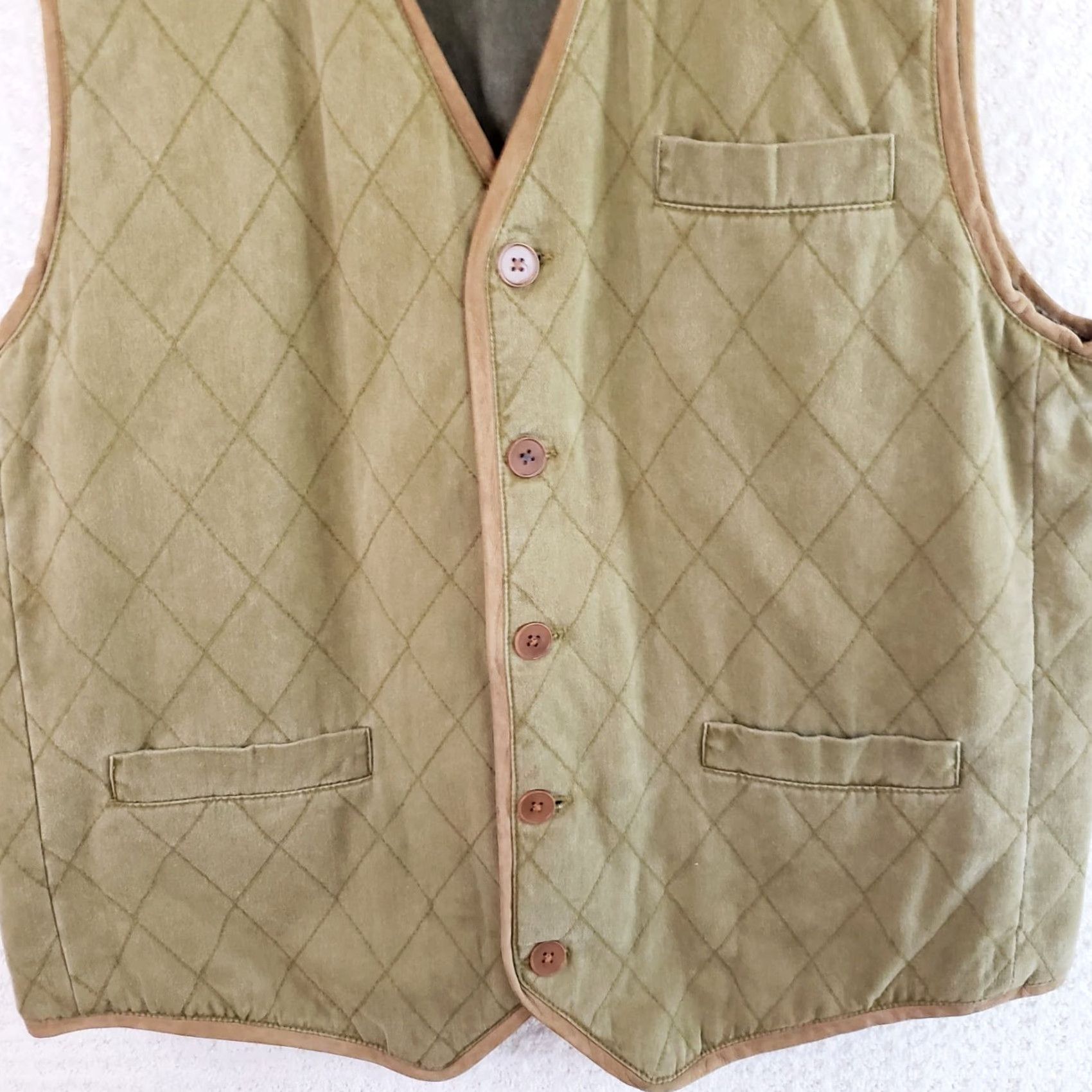 The Territory Ahead VINTAGE Territory Ahead Quilted Vest Mens L Green Cotton V Neck Button Front Hiking Size US L / EU 52-54 / 3 - 3 Thumbnail
