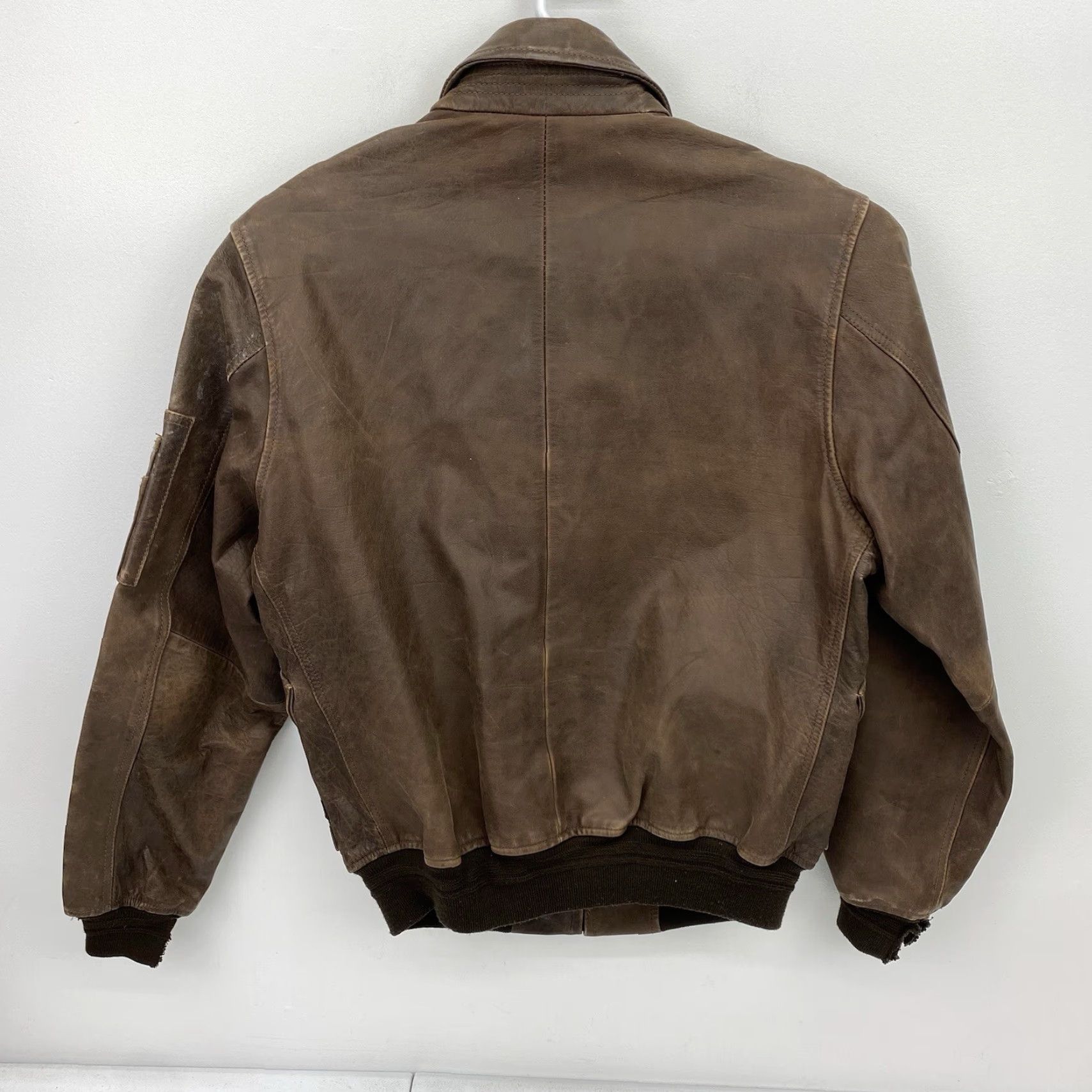 Alpha Industries Alpha Industries bomber jacket Men size small MA-1 Leather Flight military jacket Size US S / EU 44-46 / 1 - 2 Thumbnail
