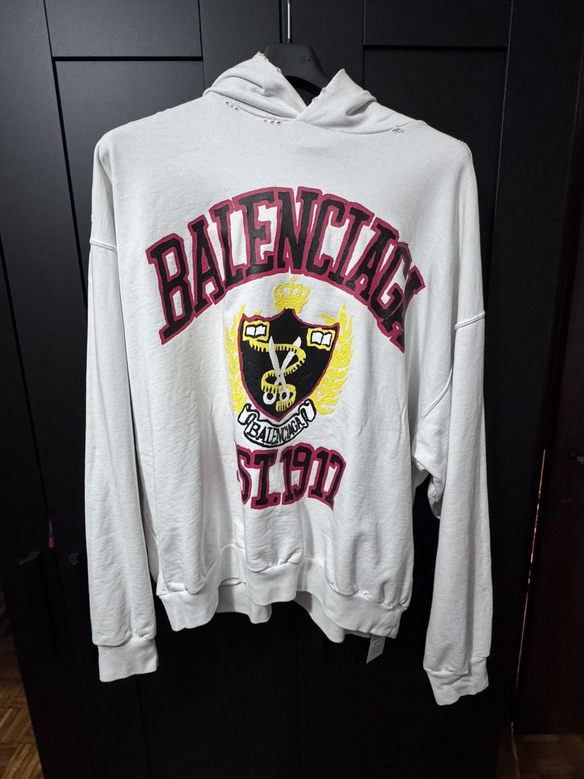 Balenciaga Balenciaga DIY College Logo Hoodie White 🌊🌊BLUELLE🌊🌊 Size US M / EU 48-50 / 2 - 1 Thumbnail
