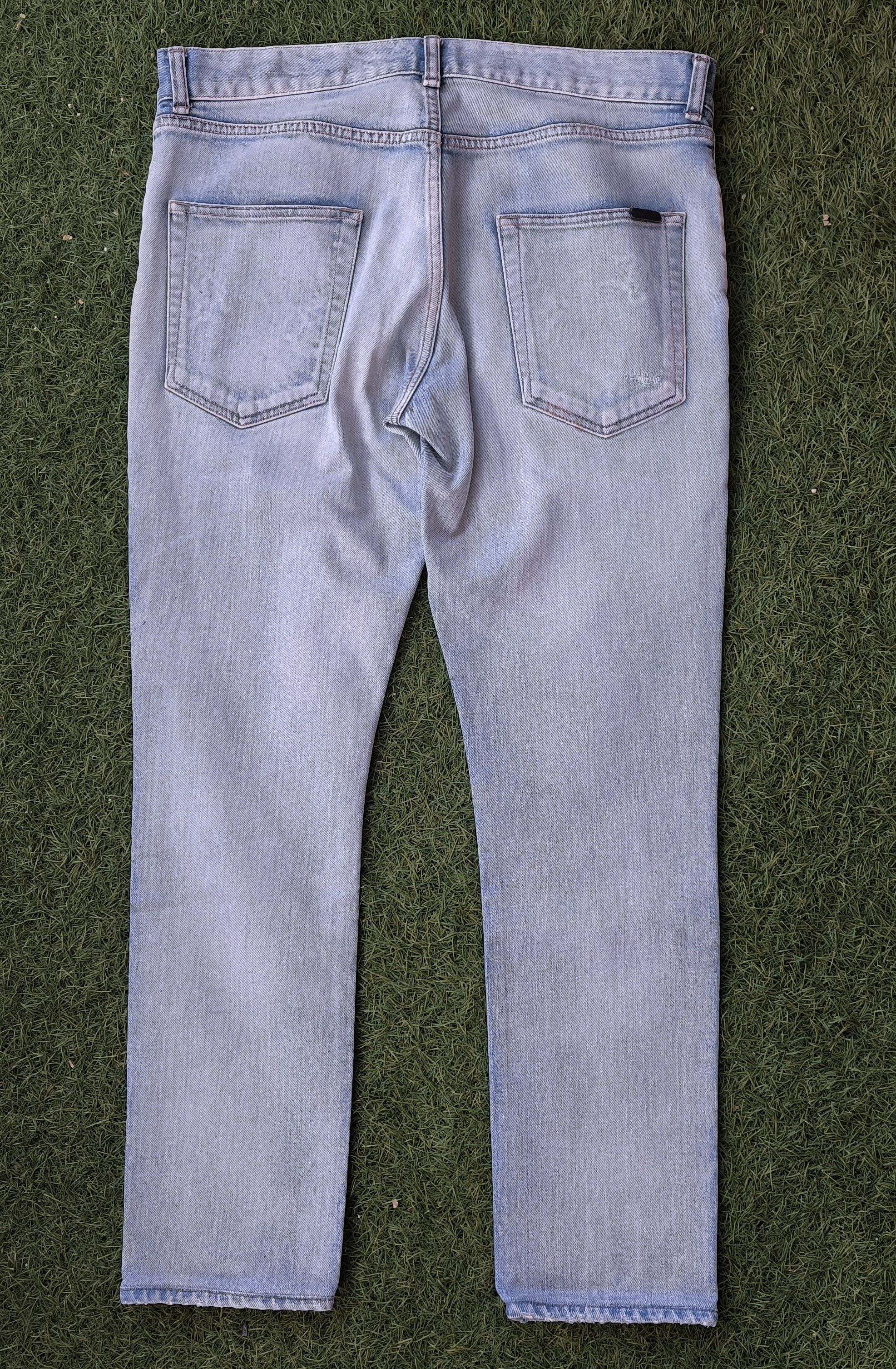 Saint Laurent Paris Saint Laurent Light Wash Distressed Jeans Made in Japan Size US 32 / EU 48 - 11 Thumbnail