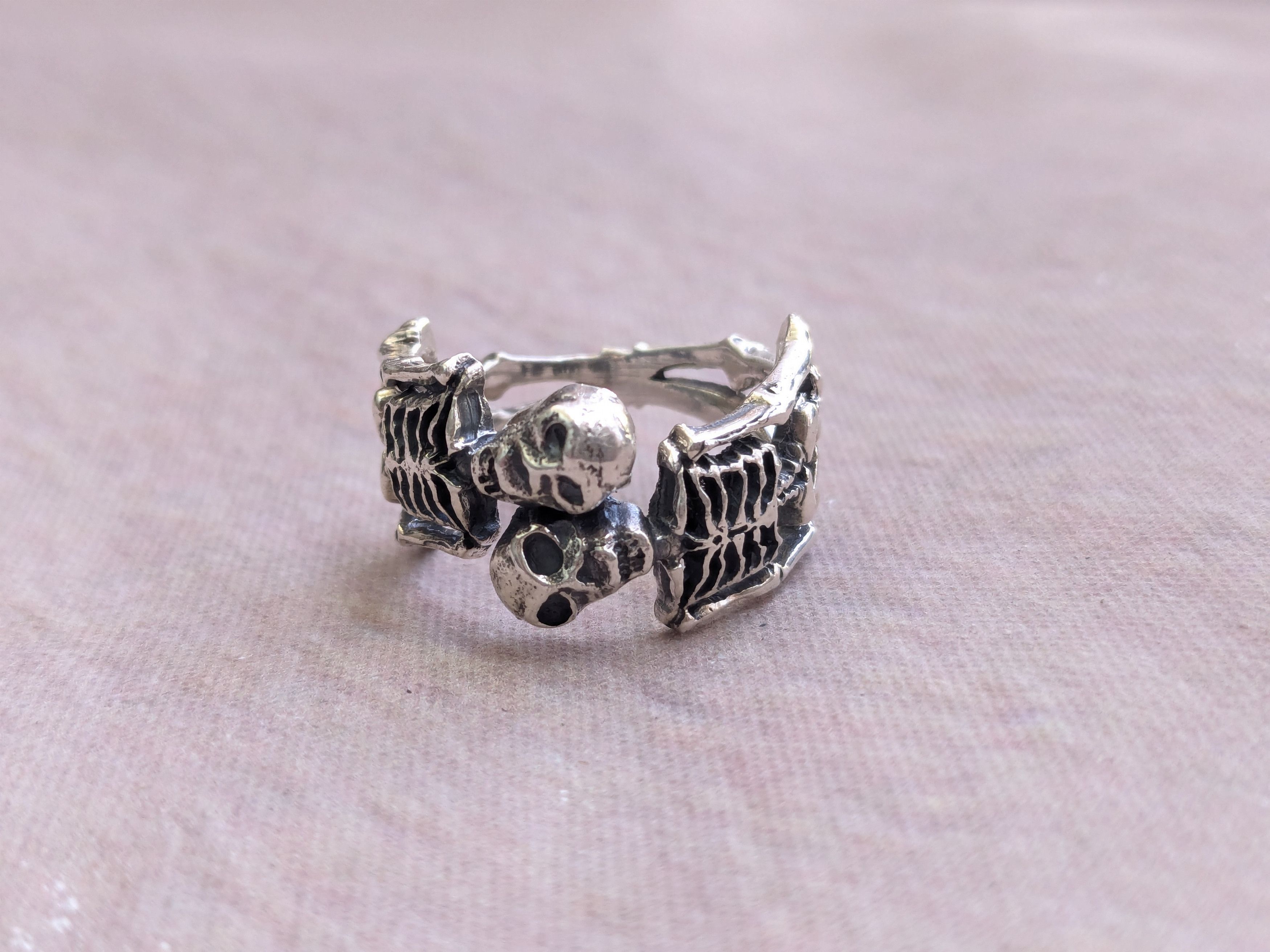 Jewelry Vintage Sterling Silver Ring Skeleton Skull 8.75 Size ONE SIZE - 3 Thumbnail