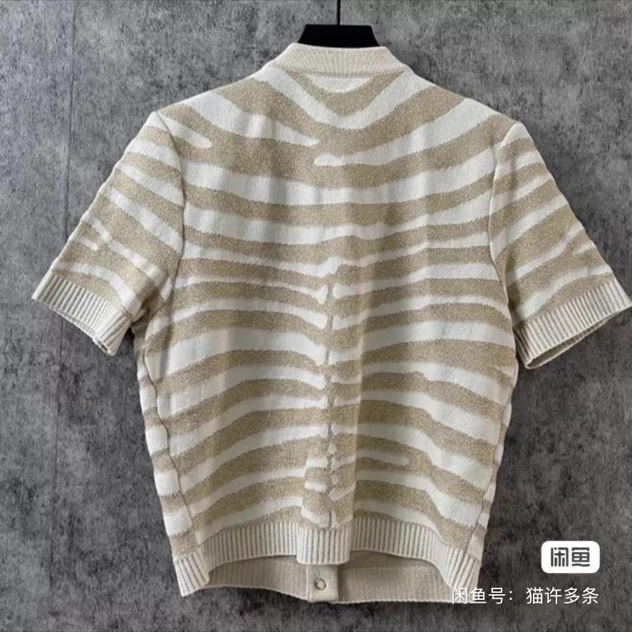 Balmain BALMAIN 95 New Short-Sleeve Button-Down Jacket Size XS / US 0-2 / IT 36-38 - 3 Thumbnail