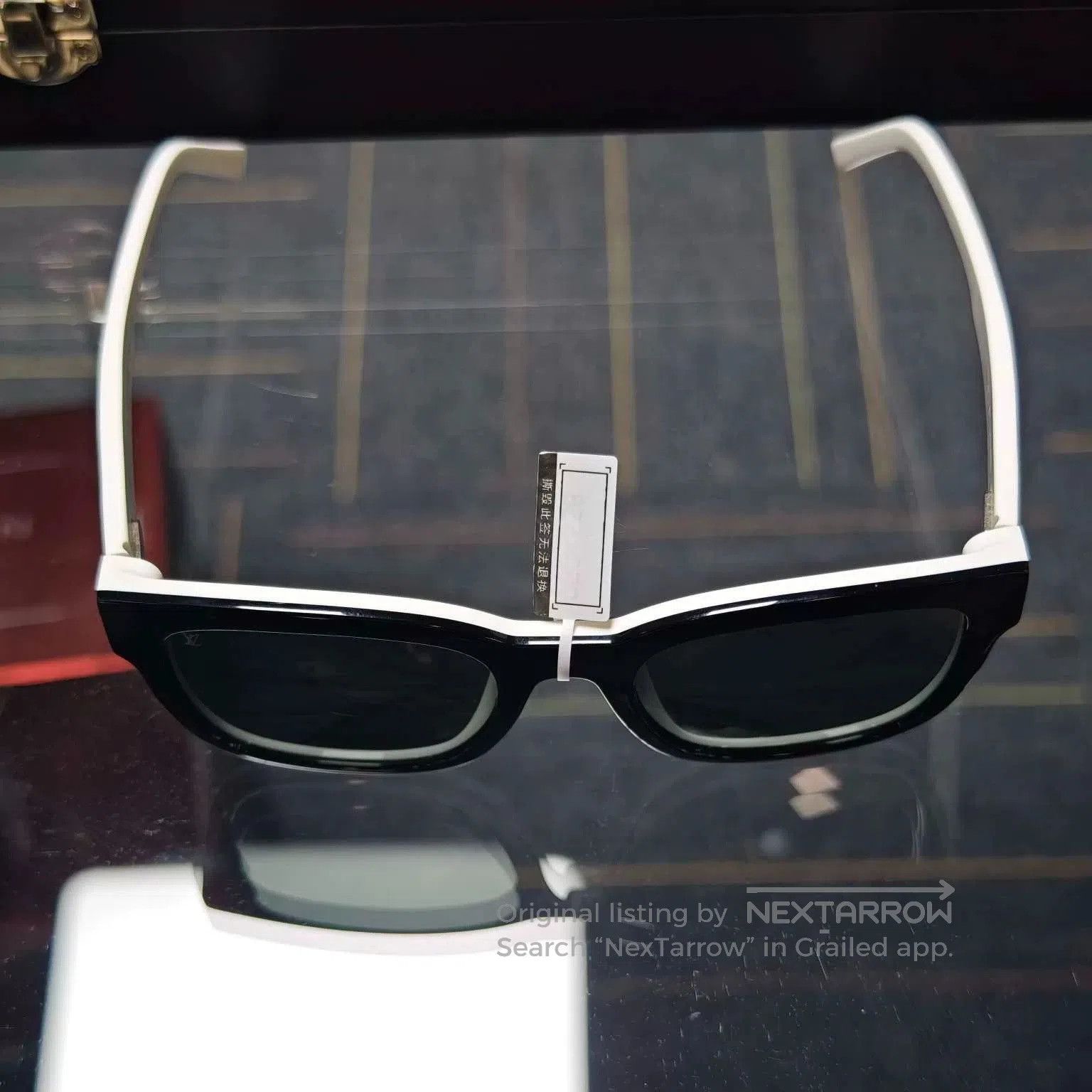 Louis Vuitton Louis Vuitton Side Logo Sunglasses. Size ONE SIZE - 4 Thumbnail