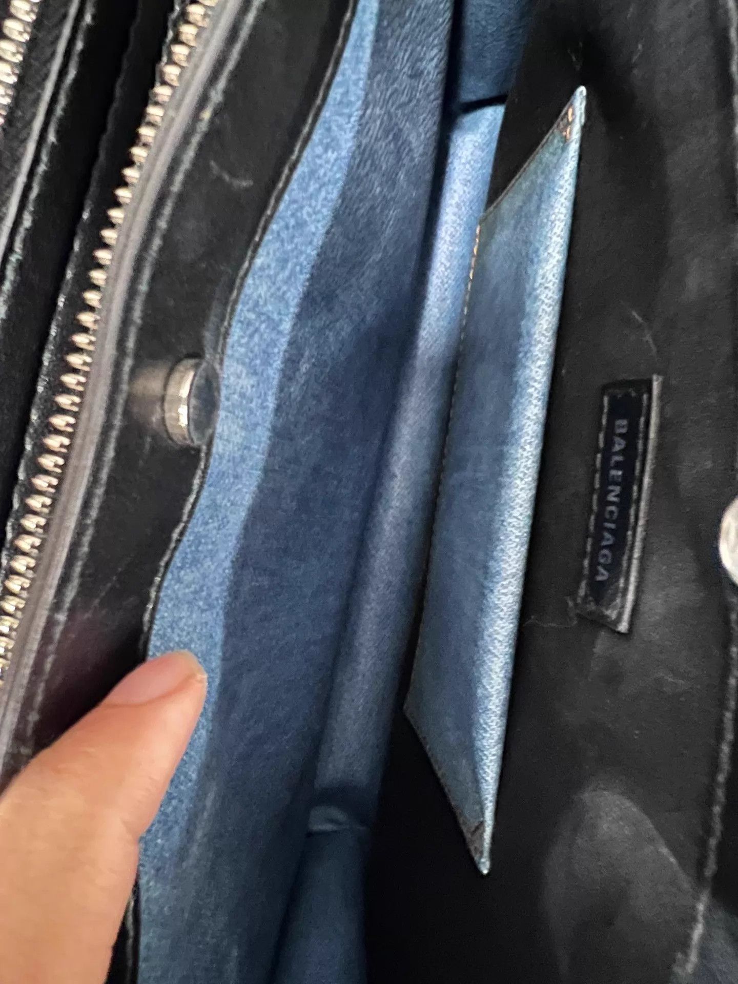 Balenciaga Balenciaga distressed denim envelope bag men's 20x15 Size ONE SIZE - 8 Thumbnail