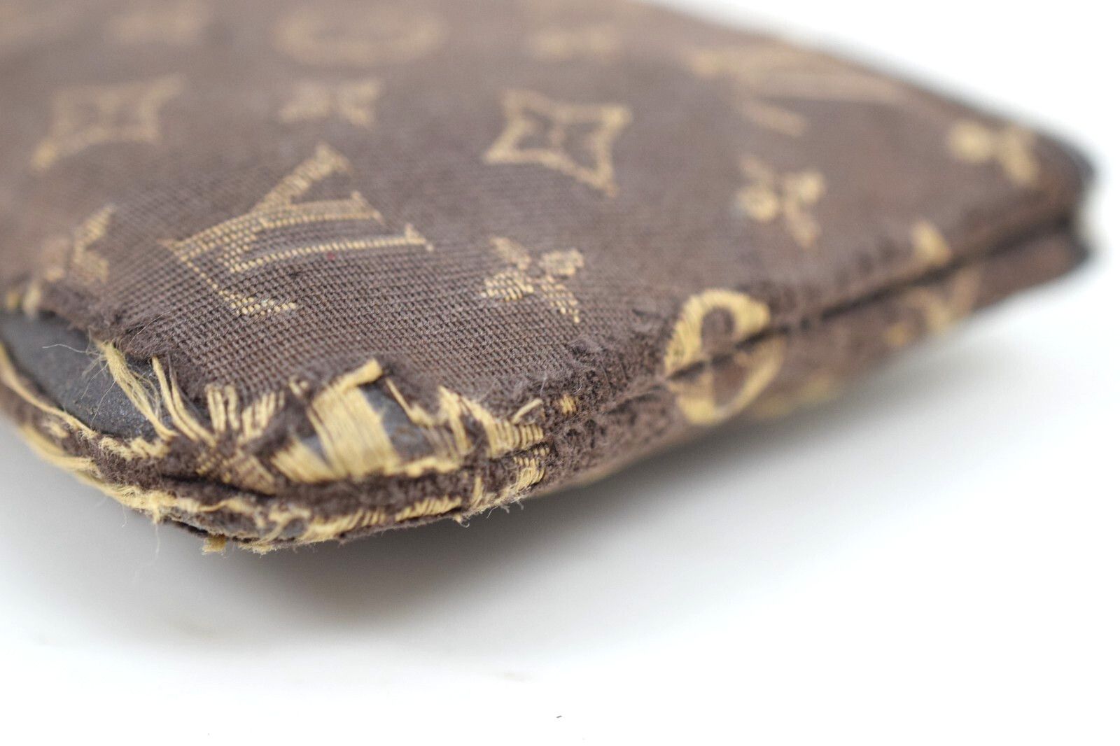 Louis Vuitton Louis Vuitton Pochette Cles Coin Purse Monogram M95230 Size ONE SIZE - 6 Thumbnail