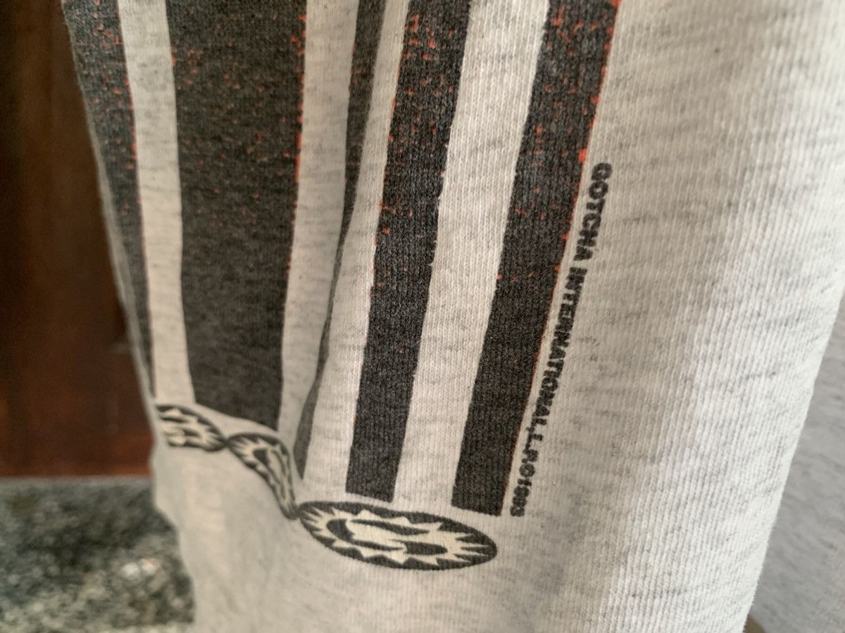 Gotcha Vintage 90s Gotcha Surfing Martin Potter Signature T shirt Size US M / EU 48-50 / 2 - 4 Thumbnail