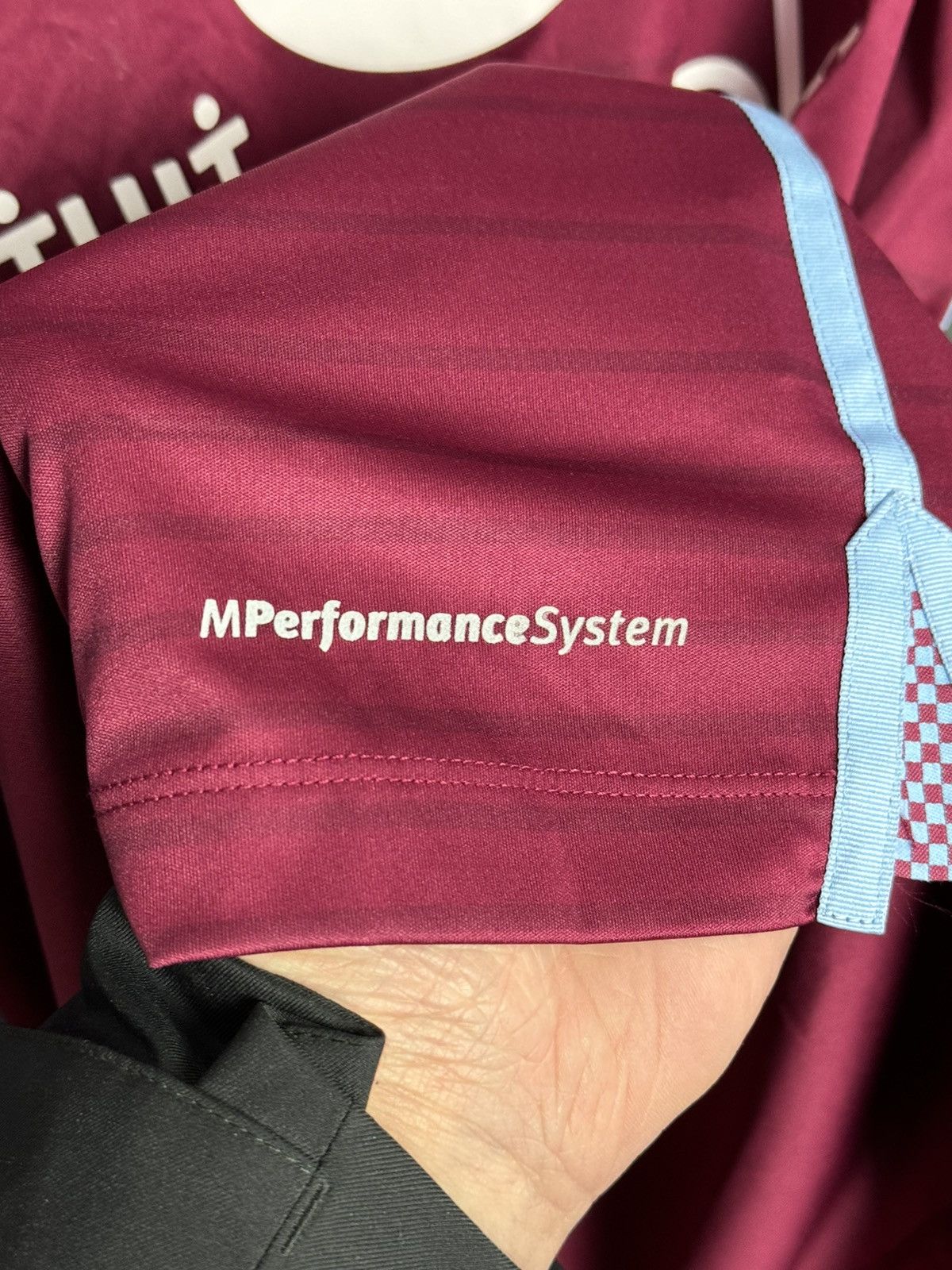 Macron Aston Villa 15/16 Home Football Jersey Size US XL / EU 56 / 4 - 7 Thumbnail