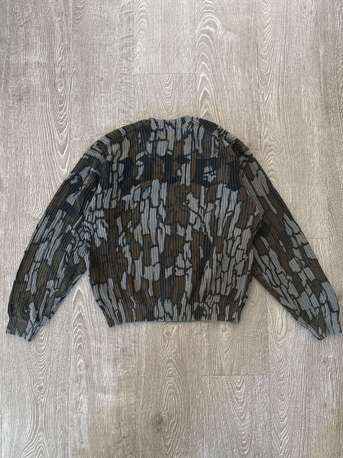 Supreme Supreme Old English Printed Sweater Size US M / EU 48-50 / 2 - 2 Thumbnail