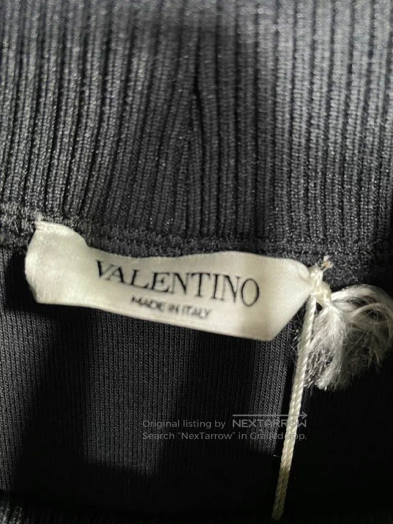 Valentino Valentino Letter-printed turtleneck sweatshirt Size US XS / EU 42 / 0 - 6 Thumbnail