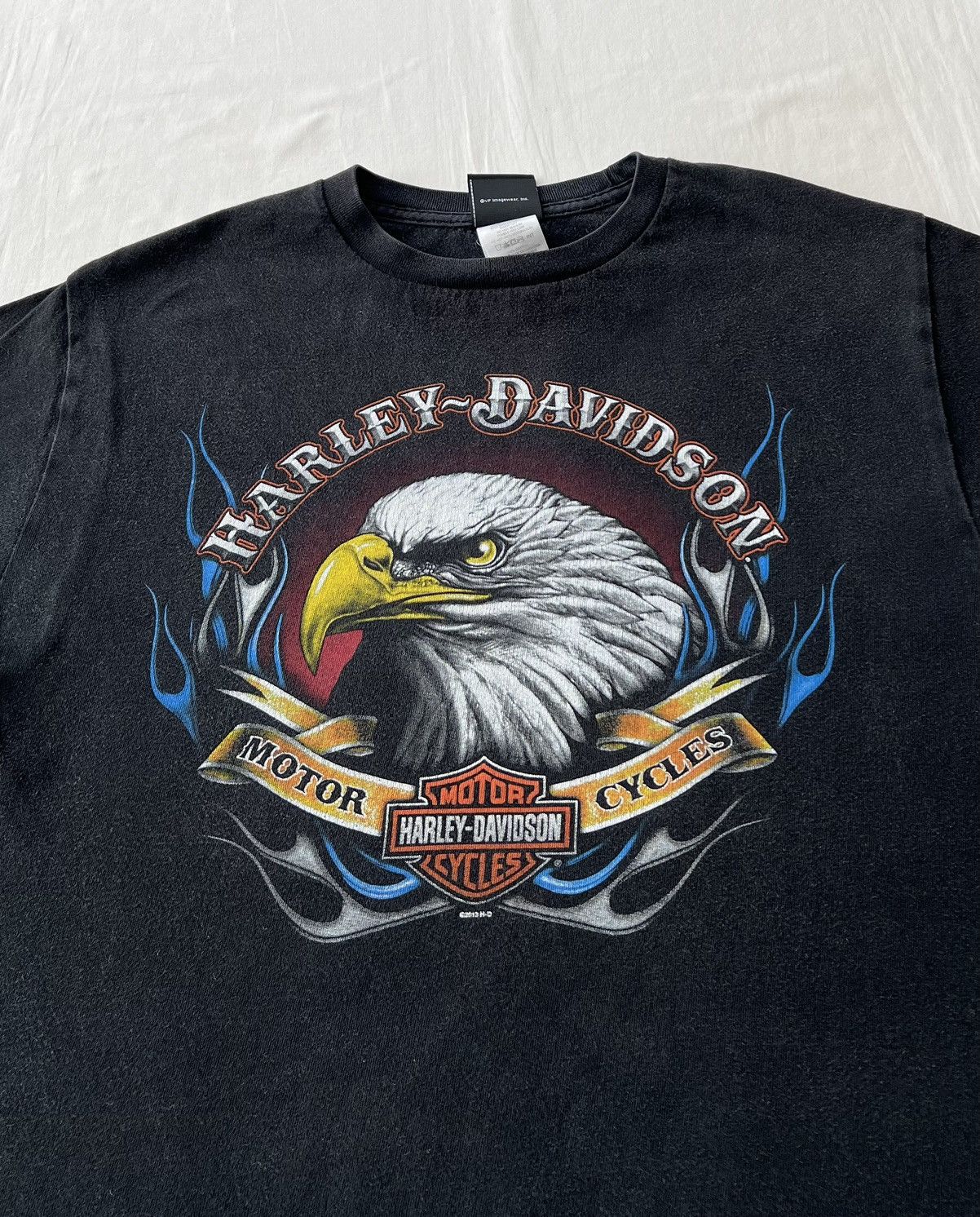 Harley Davidson Vintage 2013 Harley Davidson Eagle Fire Flame Black T-shirt Size US L / EU 52-54 / 3 - 3 Thumbnail