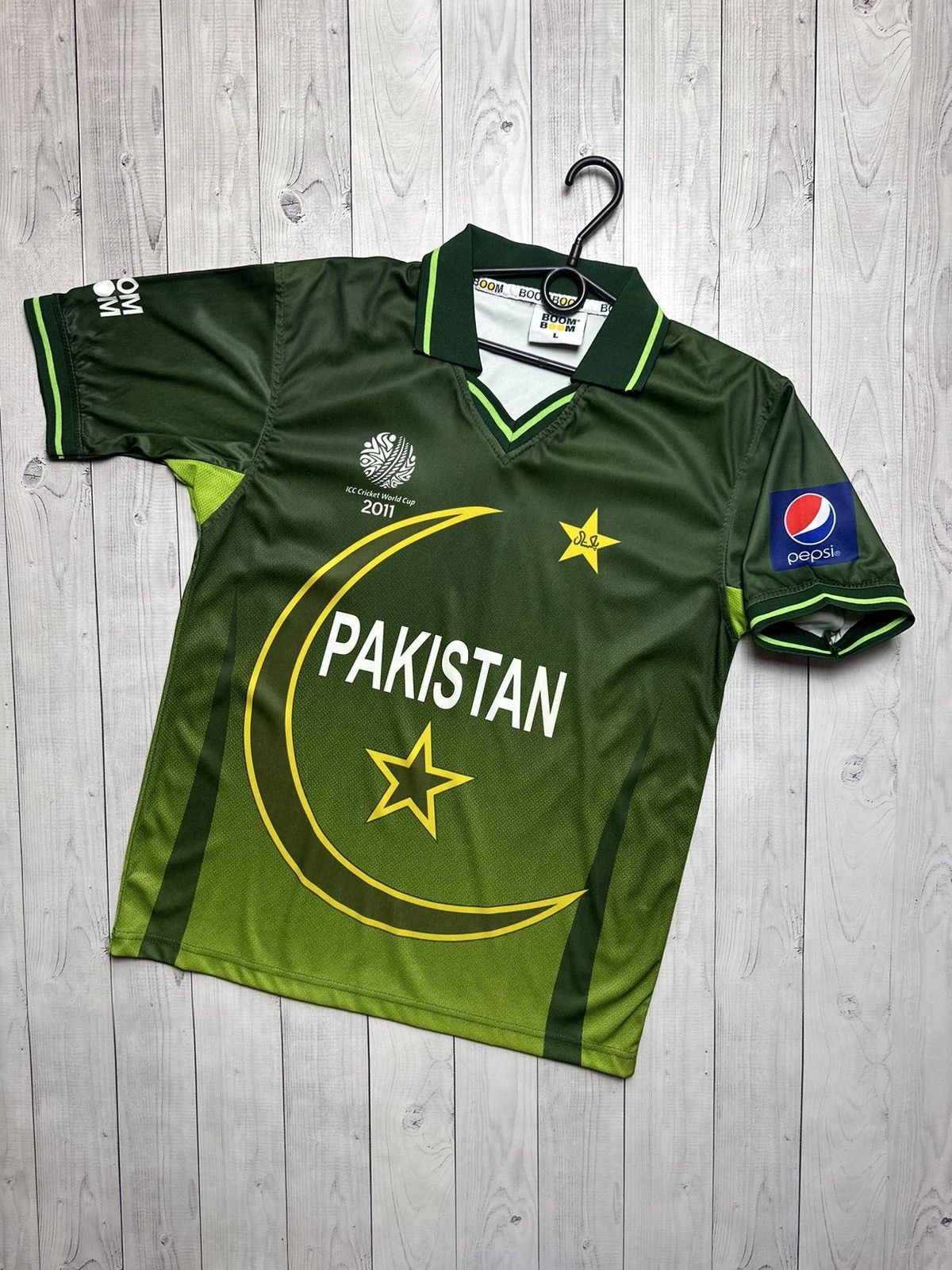 Vintage Vintage Pakistan cricket jersey size L green rare Size US L / EU 52-54 / 3 - 1 Thumbnail