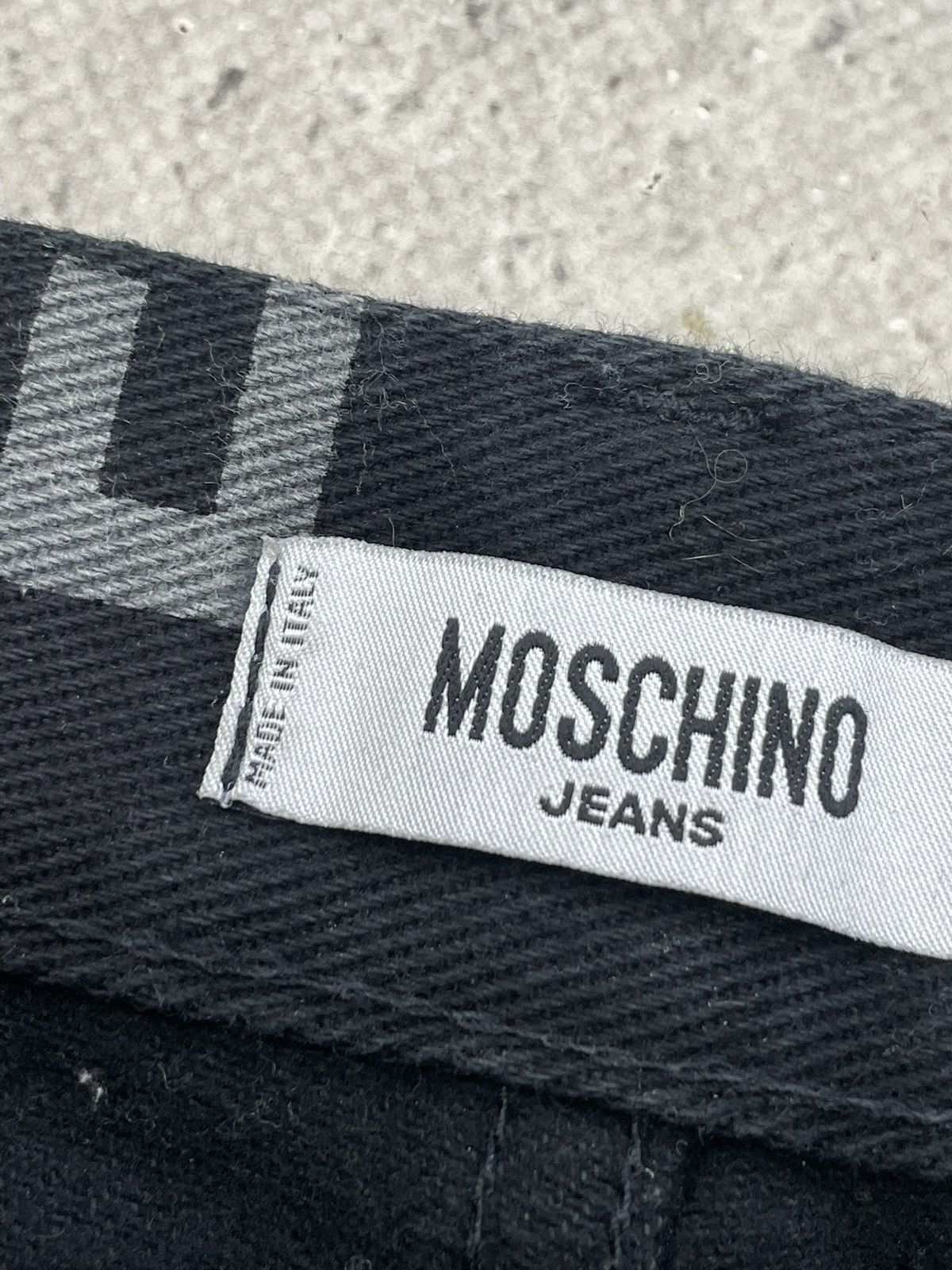 Moschino Rare monogram Moschino Jeans y2k monogram baggy pants jeans Size US 32 / EU 48 - 9 Thumbnail