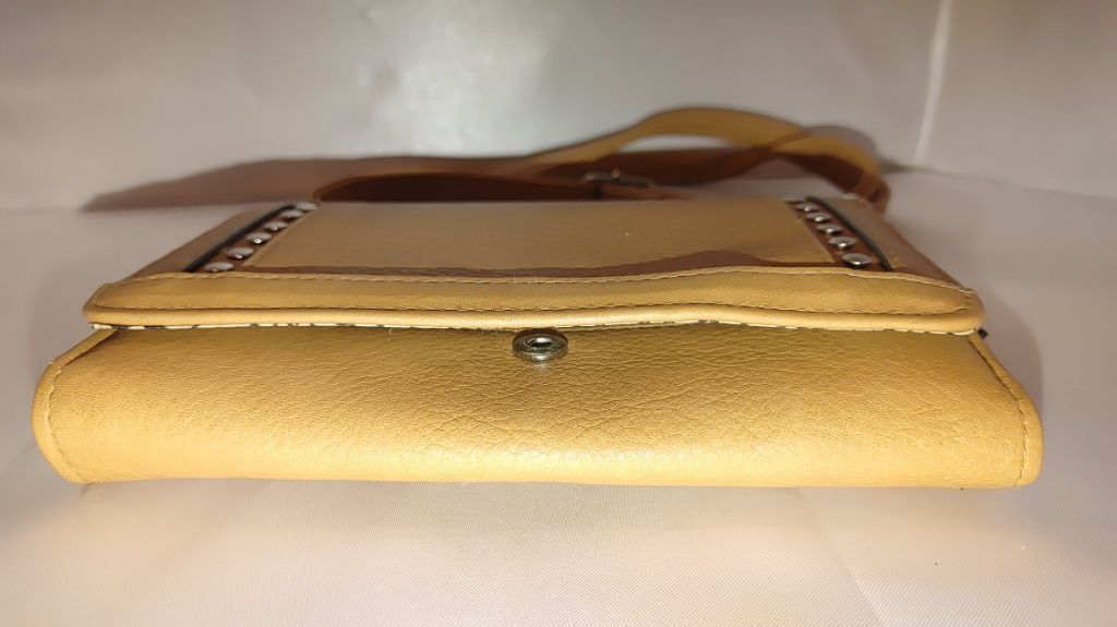 MAX&Co. Max Studio Convertible Crossbody/Clutch NWOT Size ONE SIZE - 7 Thumbnail