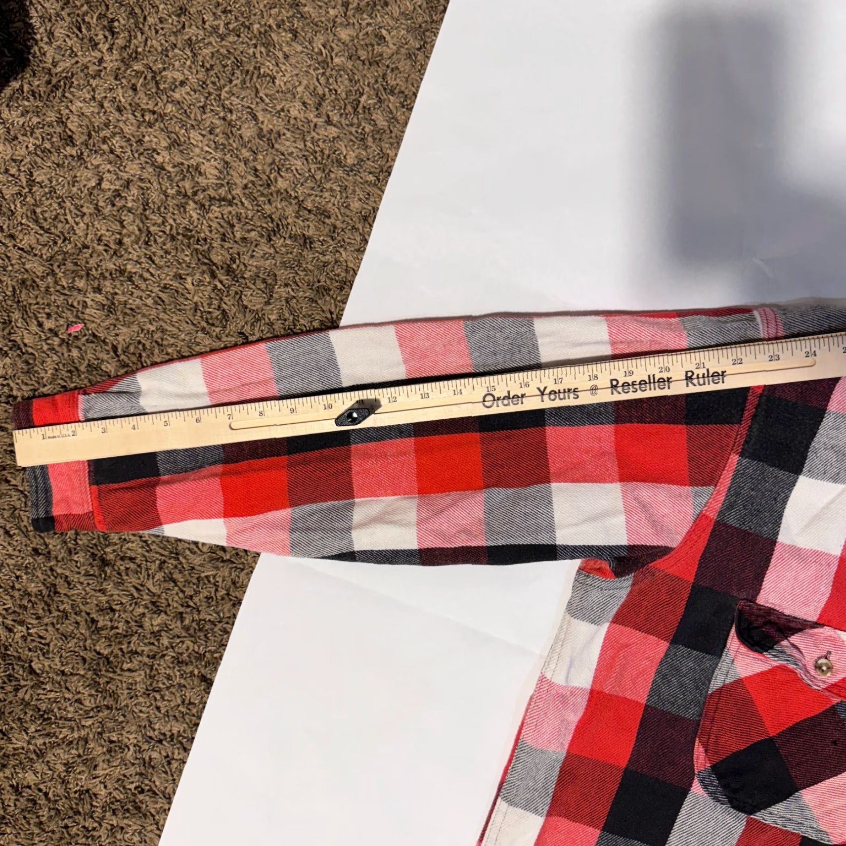 Vintage VINTAGE DEER CREEK Shirt Button-Up Plaid Red & Black Long Sleeve XL Mens Classic Outdoor Logo Size US XL / EU 56 / 4 - 6 Thumbnail