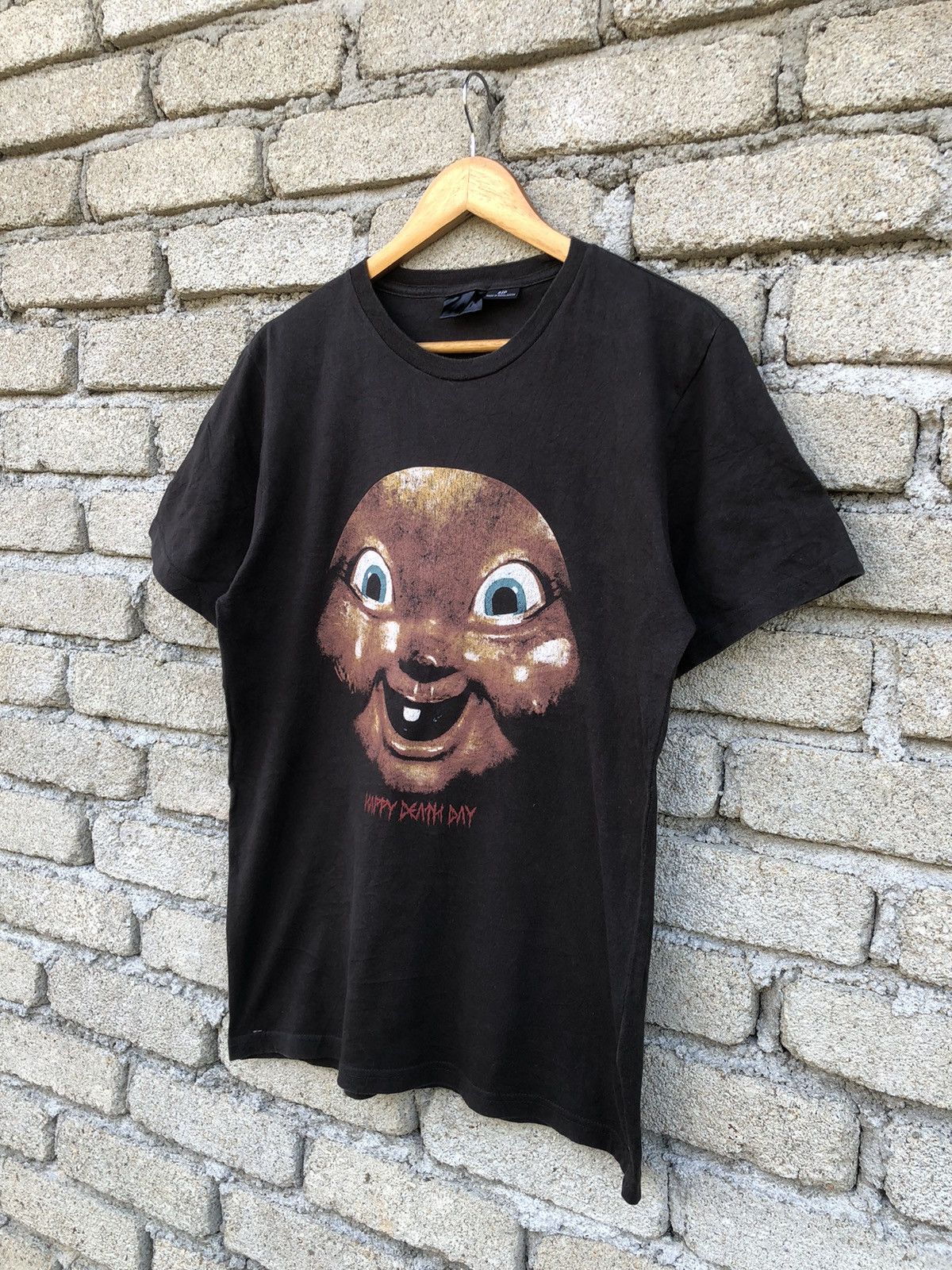 Vintage Vintage Horror Movie Happy Death Day Tshirt Size US M / EU 48-50 / 2 - 4 Thumbnail