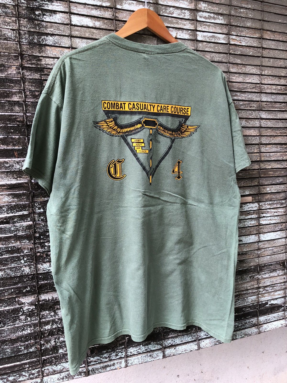 Japanese Brand Vintage Y2K C4 Combat Casualty Care Course Tee Size US XL / EU 56 / 4 - 6 Thumbnail