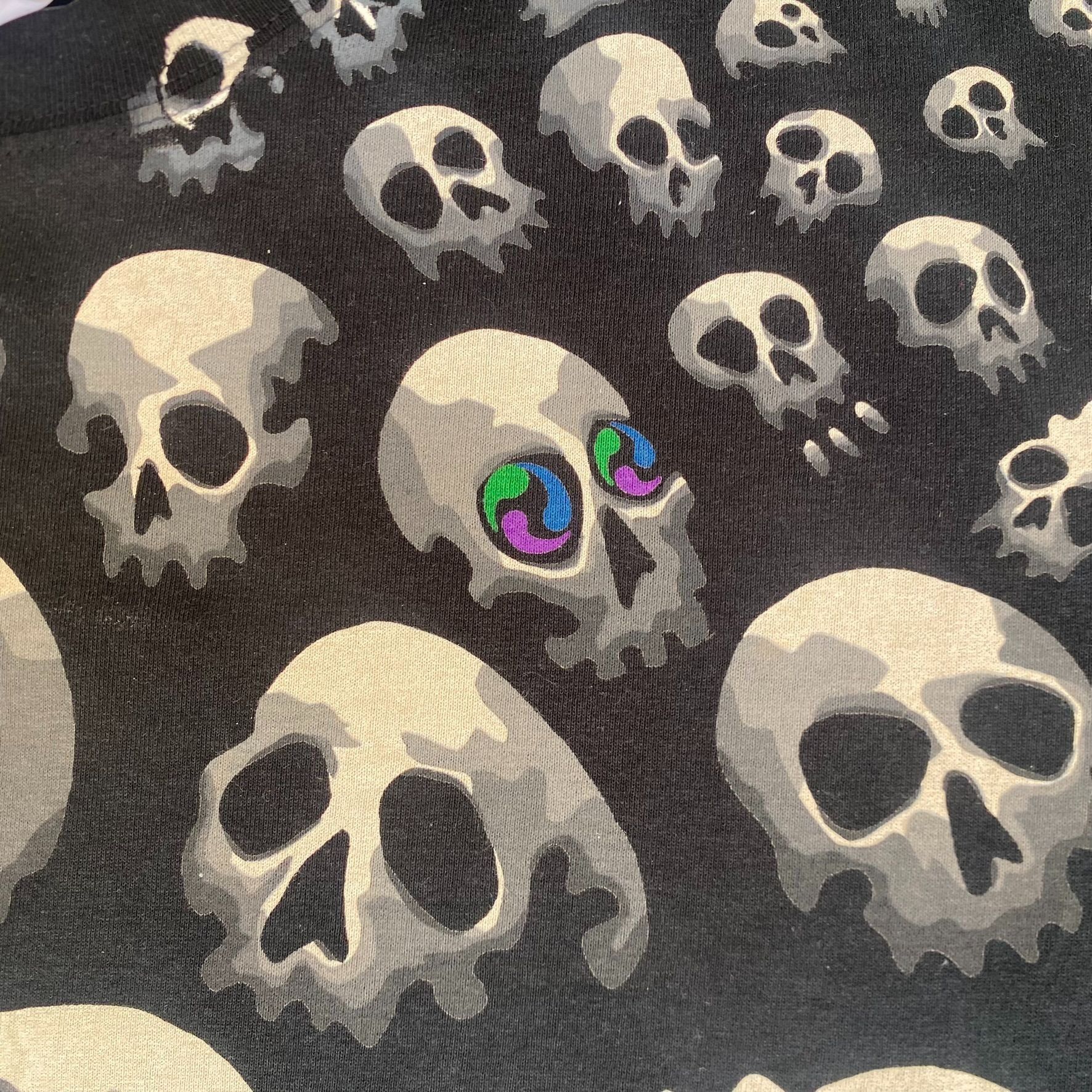 Liquid Blue Vintage 90s Son of Skulls Shirt All Over AOP Goth Emo Tee Size US XL / EU 56 / 4 - 3 Thumbnail