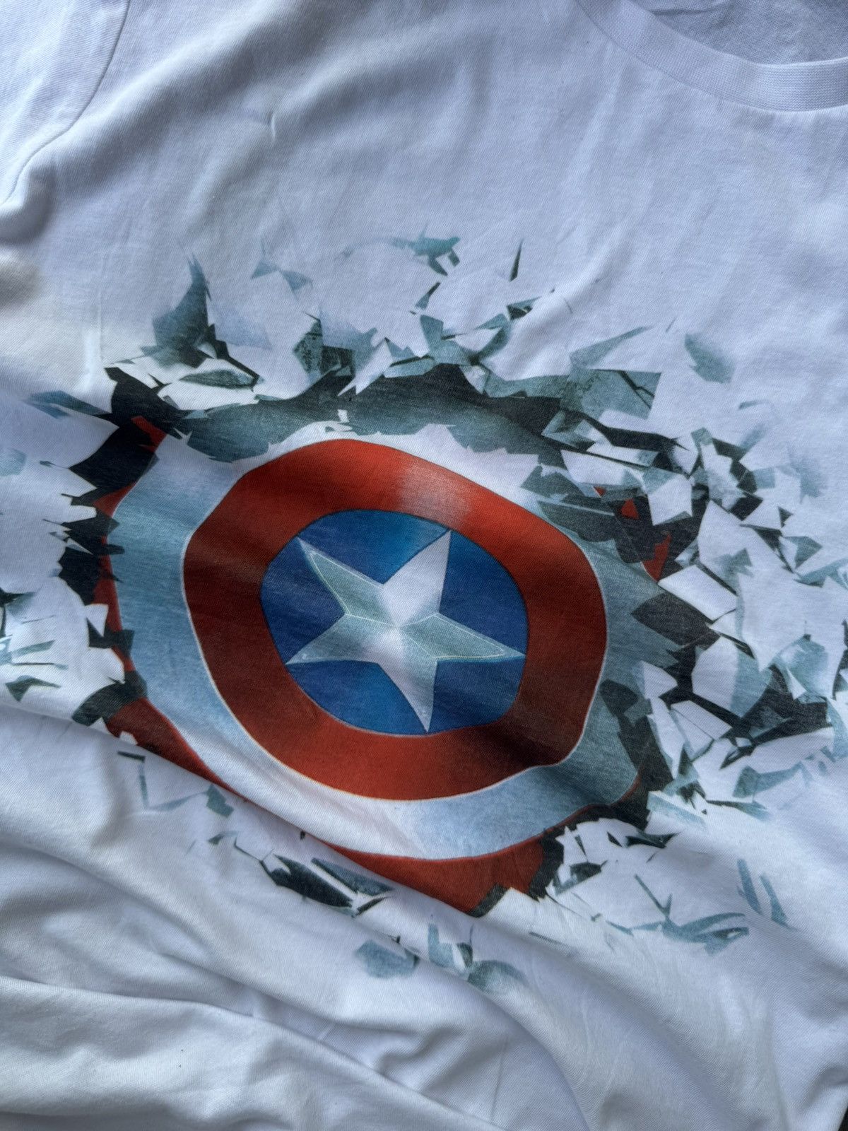 Marvel Comics Crazy Y2K Marvel Capitan America Mad Engine T shirt Size US L / EU 52-54 / 3 - 5 Thumbnail