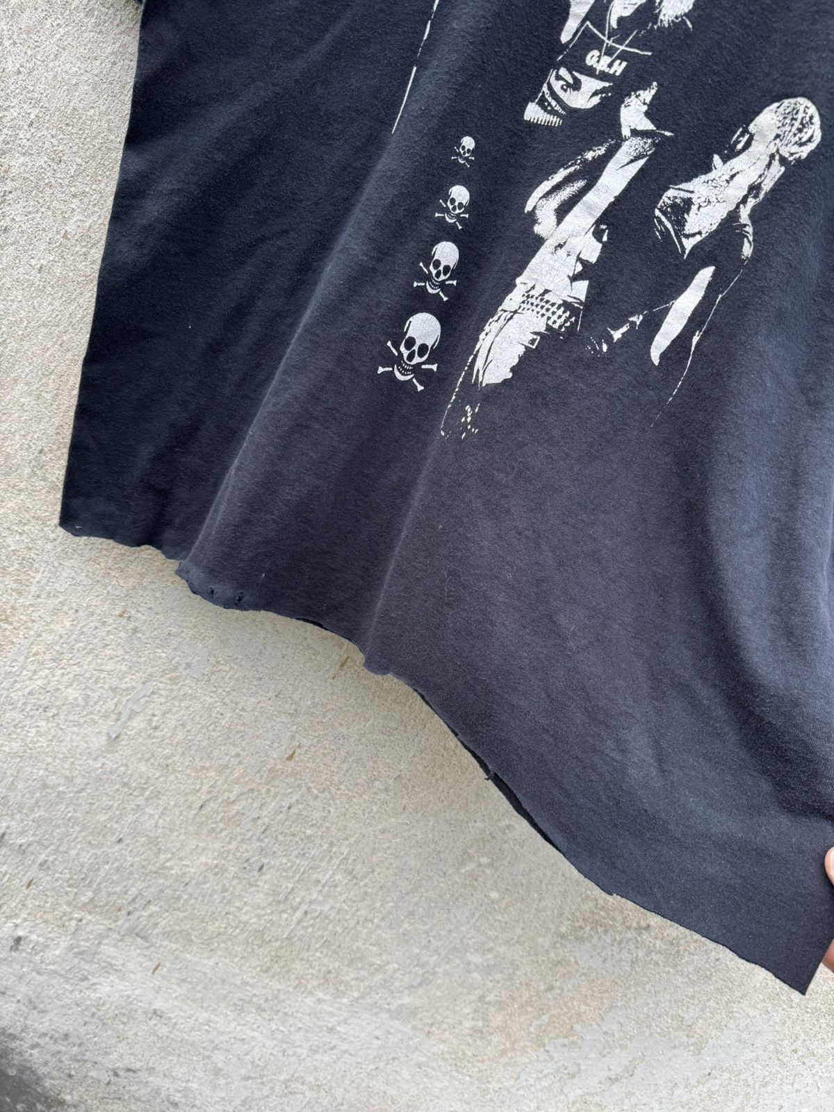 Band Tees Vintage Charged GBH UK Punk Cropped Thrash Tee Screen Stars Size US L / EU 52-54 / 3 - 11 Thumbnail