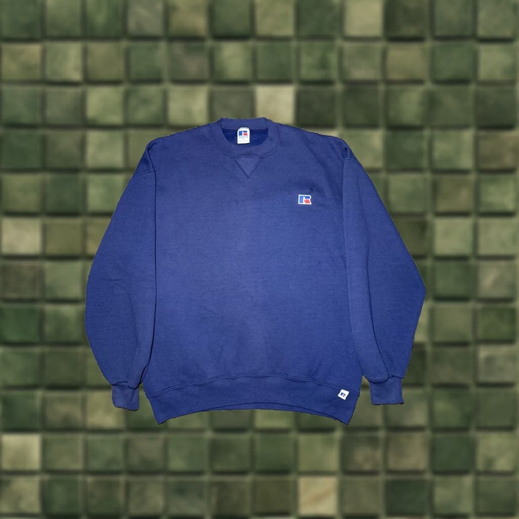 Russell Athletic VINTAGE Russell Athletic Sweatshirt XL Navy Blue Pullover Crew Neck Chest Logo USA Made 24 in Wide 28 in Long Unisex Adults Size US XL / EU 56 / 4 - 1 Thumbnail
