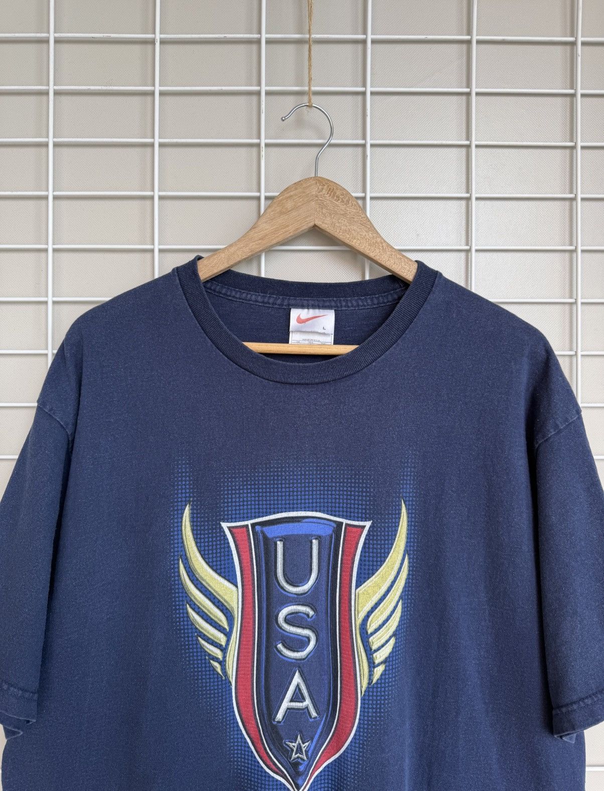 Nike Nike USA Big Logo T-Shirt Mens Size L Vintage Short Sleeve Size US L / EU 52-54 / 3 - 2 Thumbnail