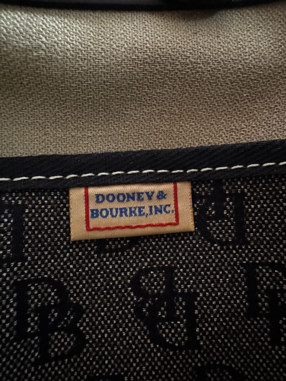 Dooney & Bourke Dooney & Burke Purse Size ONE SIZE - 6 Thumbnail