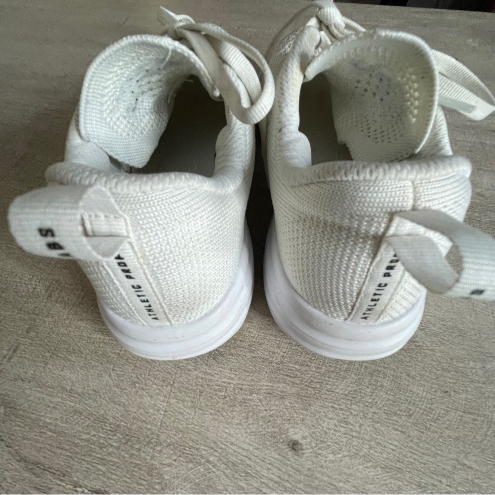 Other APL Techloom Pro Classic Running Shoe White Size 7.5 Size US 7.5 / IT 37.5 - 5 Thumbnail