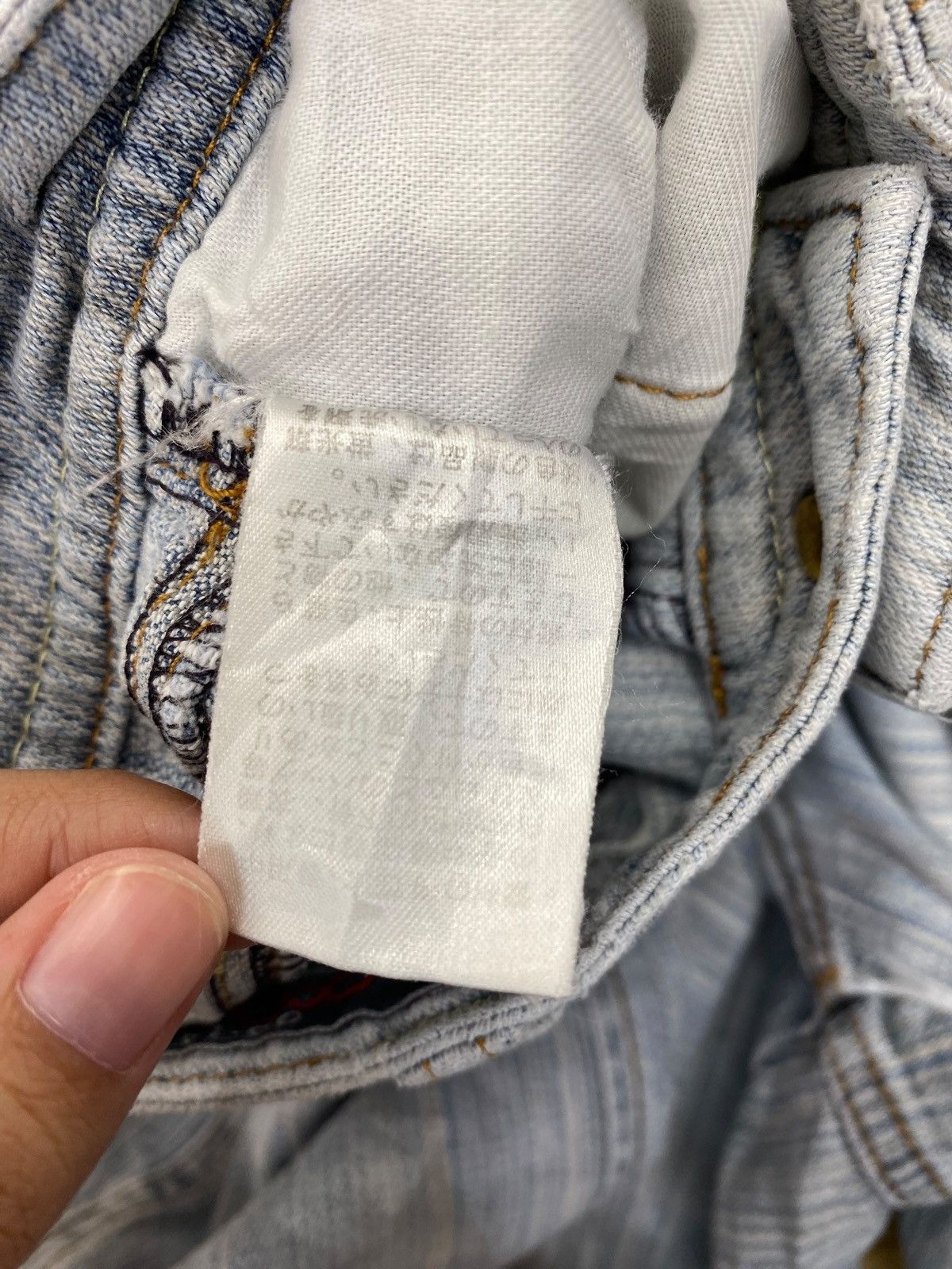 Japanese Brand Japanese Brand Blue Wash Arrow Line Style Flare Jeans Size US 28 / EU 44 - 13 Thumbnail