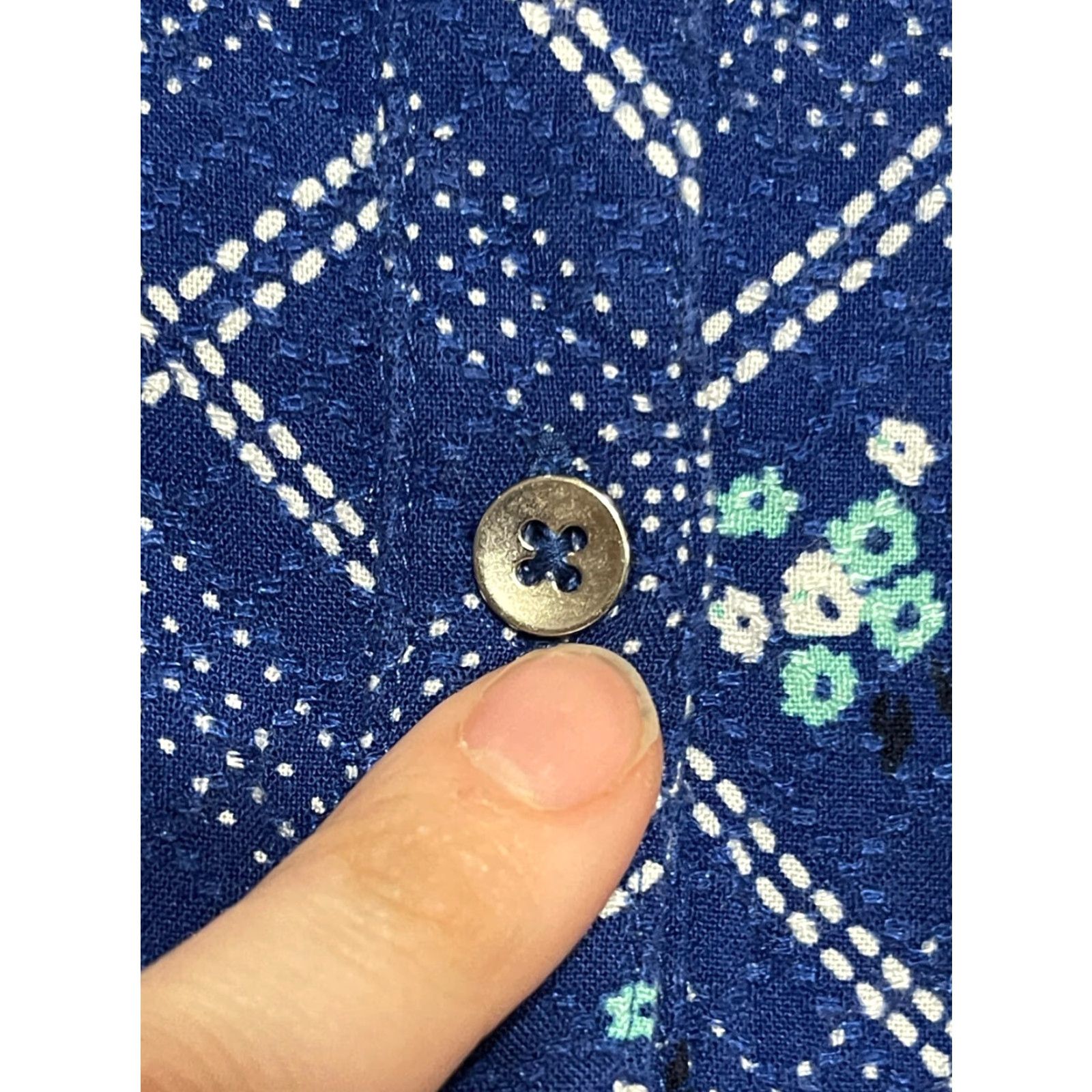 Croft & Barrow VINTAGE Croft & Barrow Shirt Womens XXL Blue White Button Up Long Sleeve Size XXL / US 16-18 / IT 52-54 - 5 Thumbnail