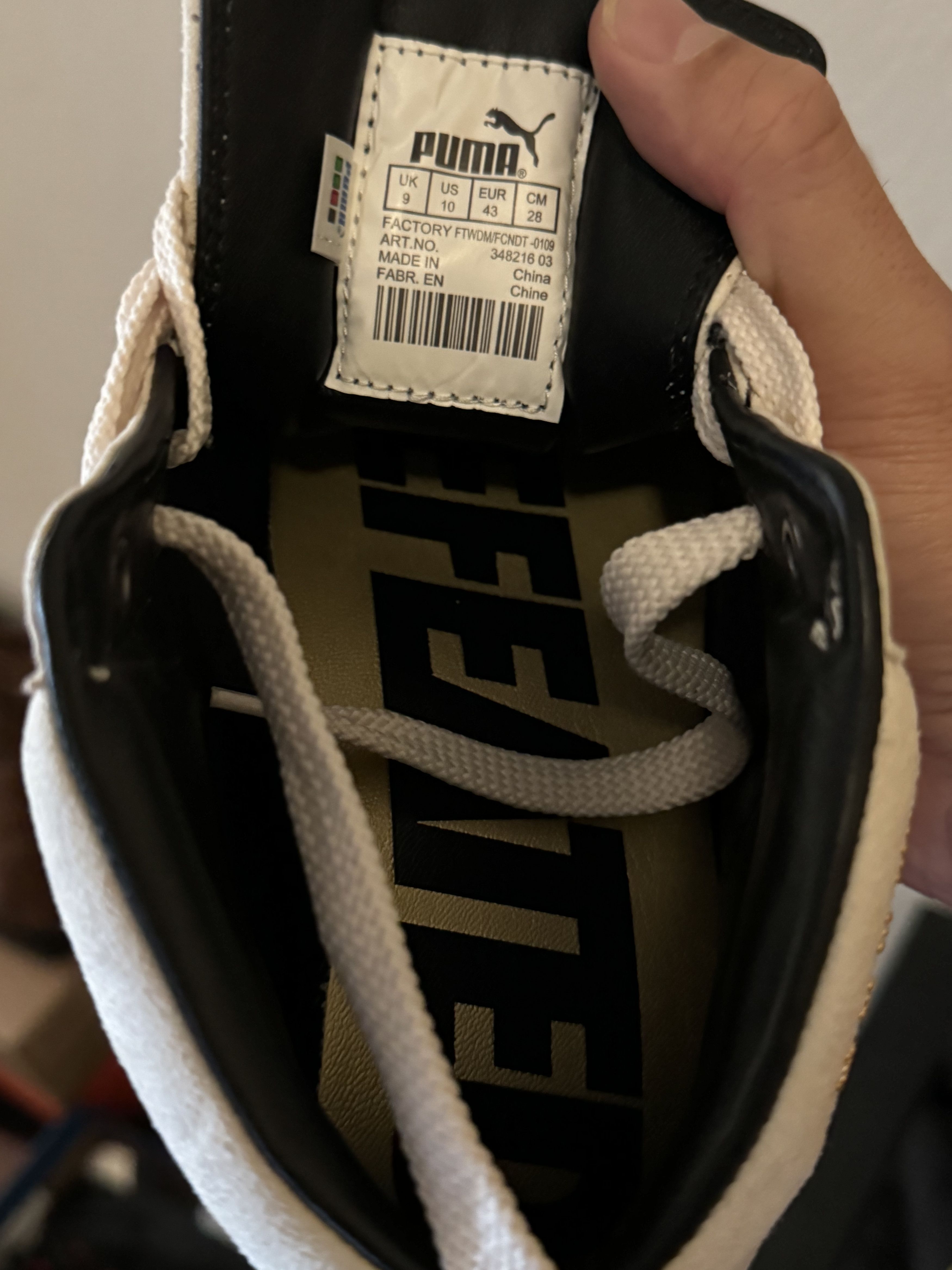 Puma × Undefeated UNDFTD Undefeated x Puma 24K Whisper White Mid Size US 10 / EU 43 - 5 Thumbnail