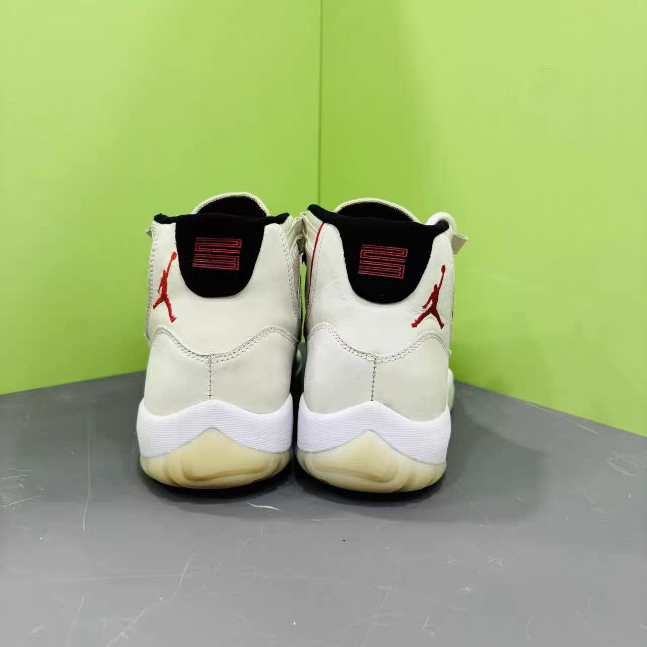 Jordan Brand Air Jordan 11 "Bugs Bunny" Basketball Shoes K15 Size US 9.5 / EU 42-43 - 6 Thumbnail