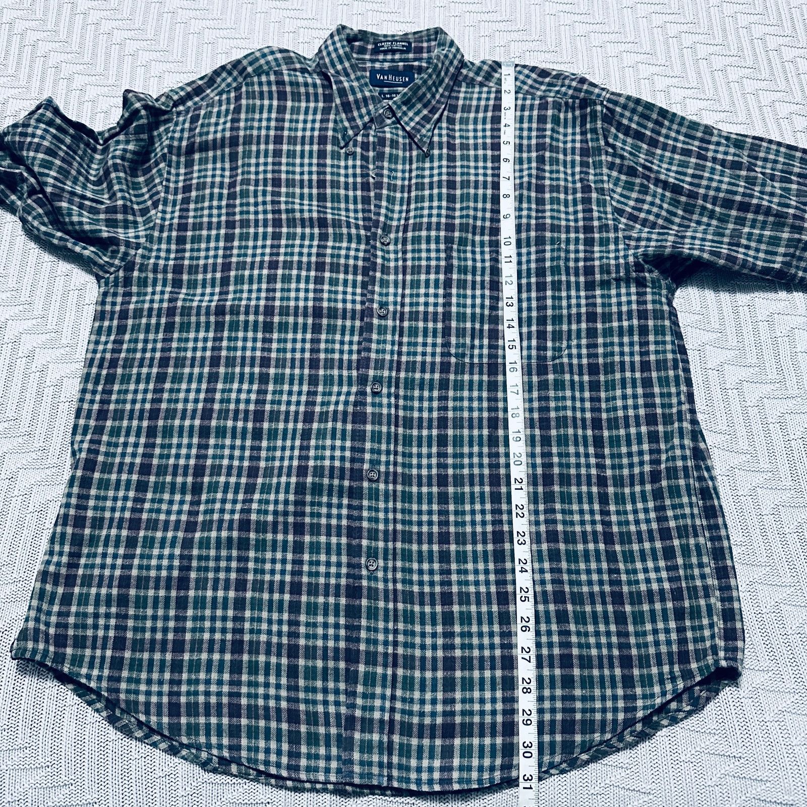 Van Heusen Van Heusen green plaid flannel button down Size US L / EU 52-54 / 3 - 7 Thumbnail