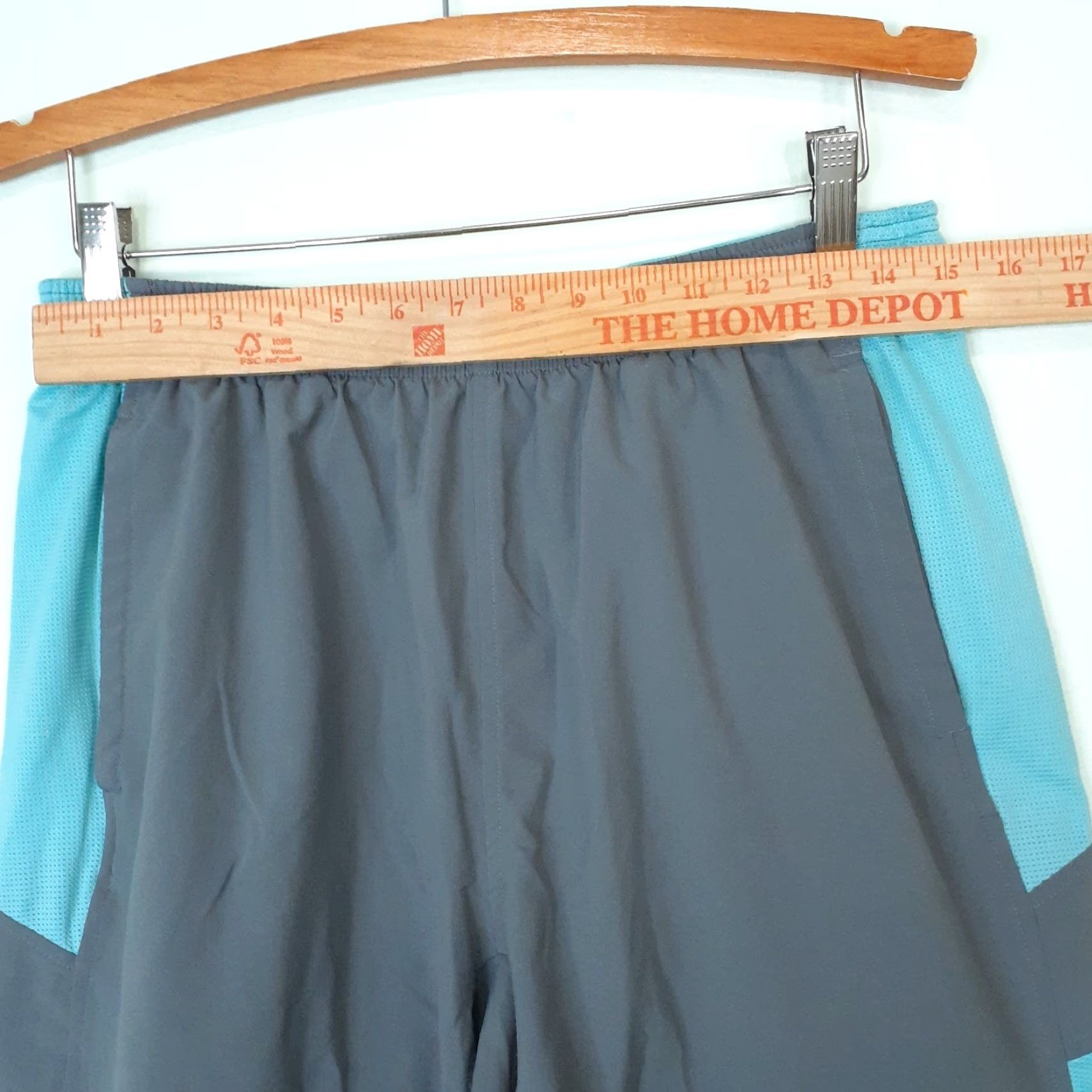 Under Armour Under Armour Running Shorts Mens Waist 30 Inseam 8.5 Gray Size US 30 / EU 46 - 4 Thumbnail