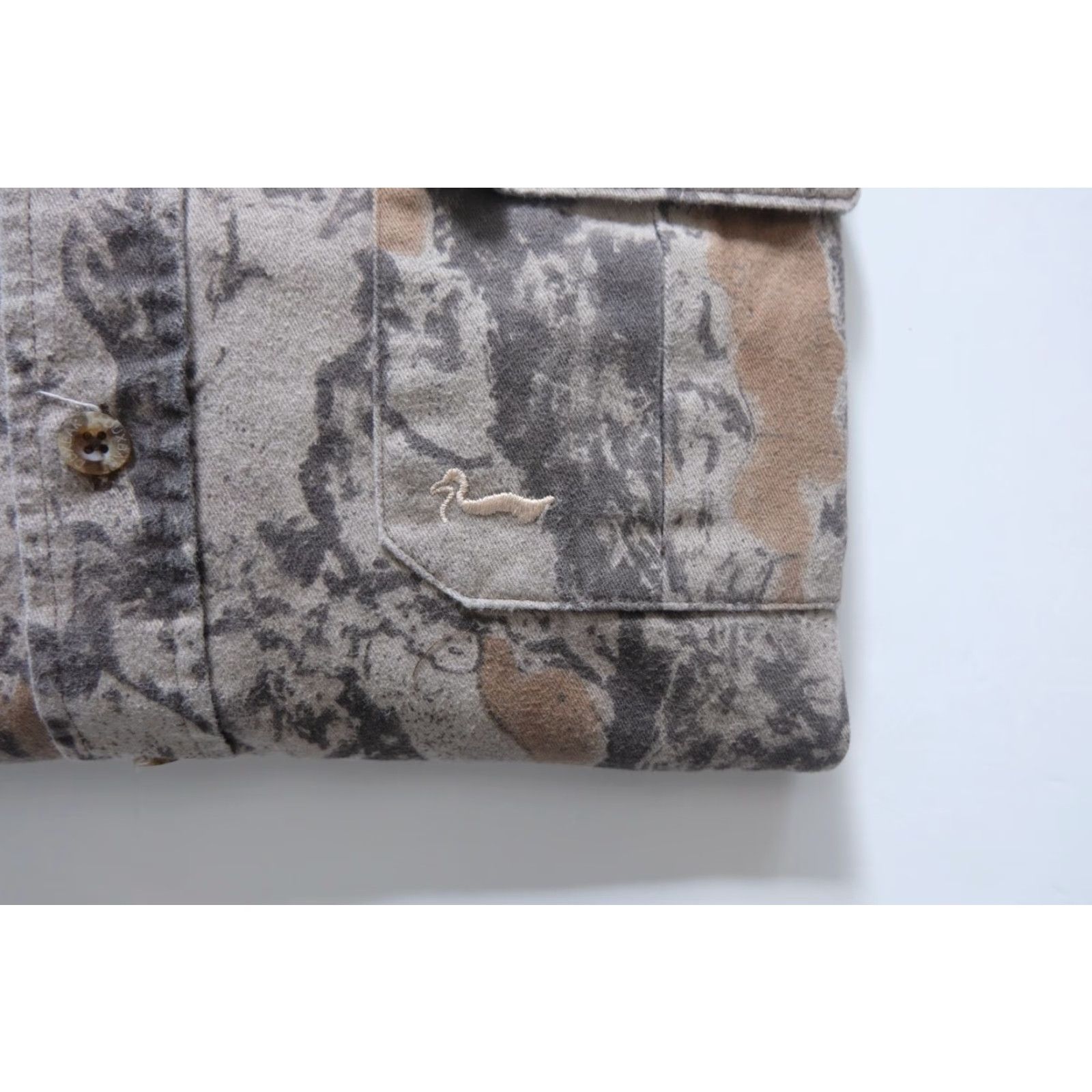 Bark VINTAGE DUXBAK BARK TREE CAMO VTG AOP 90s Y2K 100% COTTON BUTTON UP BROWN SHIRT MEN SZ M Size US M / EU 48-50 / 2 - 4 Thumbnail